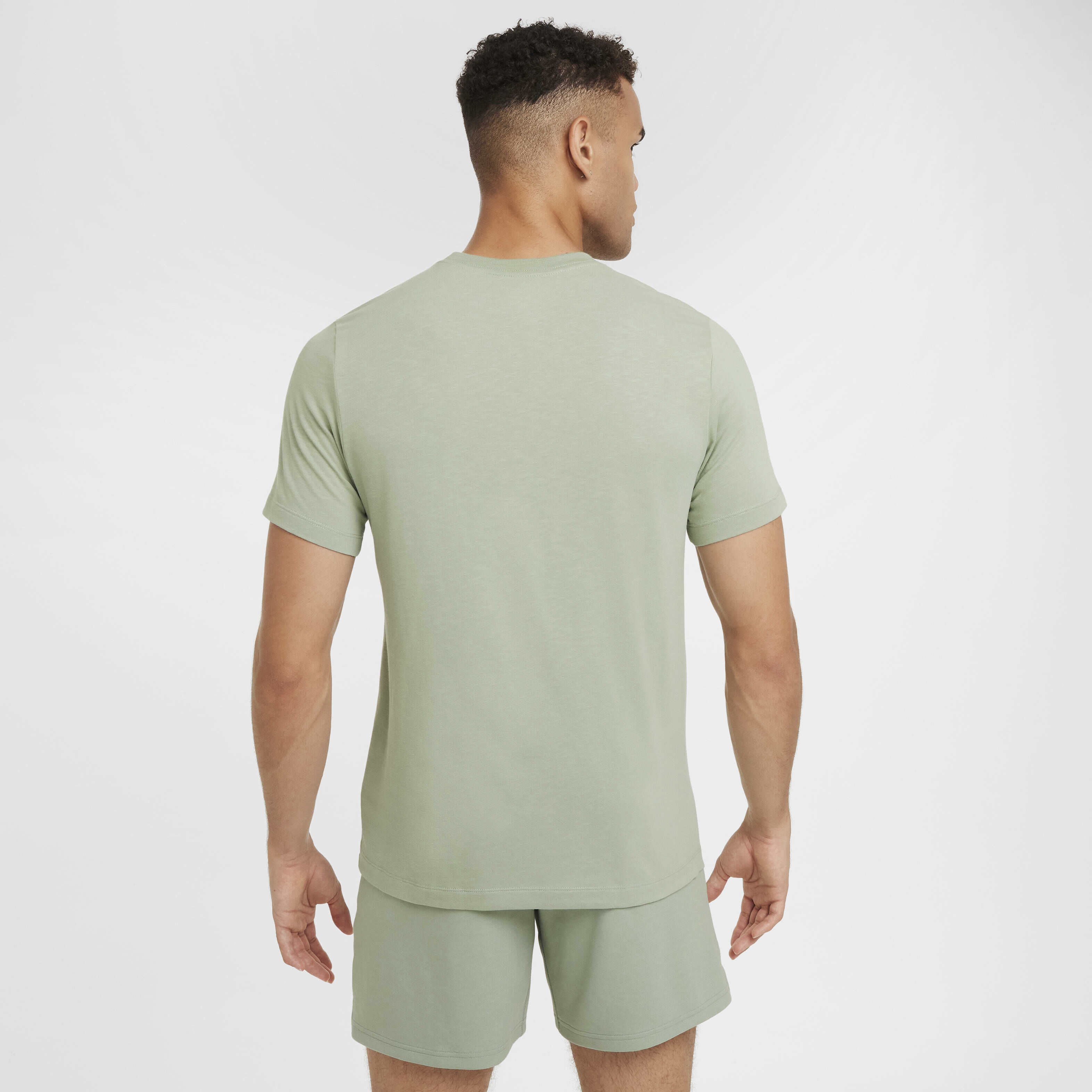 Buy Nike Men's Dri-FIT Fitness T-Shirt - Jade Horizon | Nike
