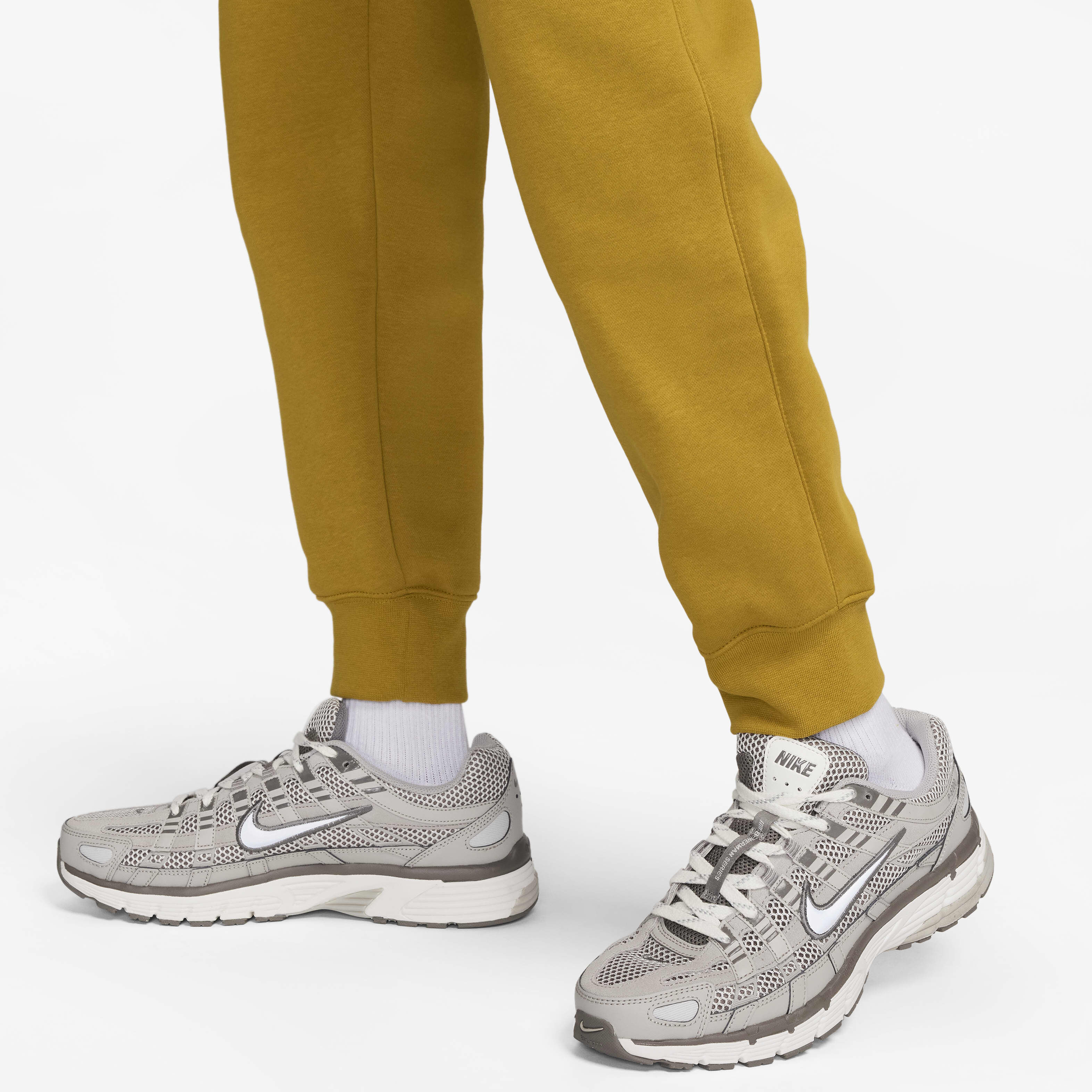 Buy Nike Sportswear Club Fleece Men's Cargo Trousers Buy Nike Sportswear Club Fleece Men's Cargo Trousers