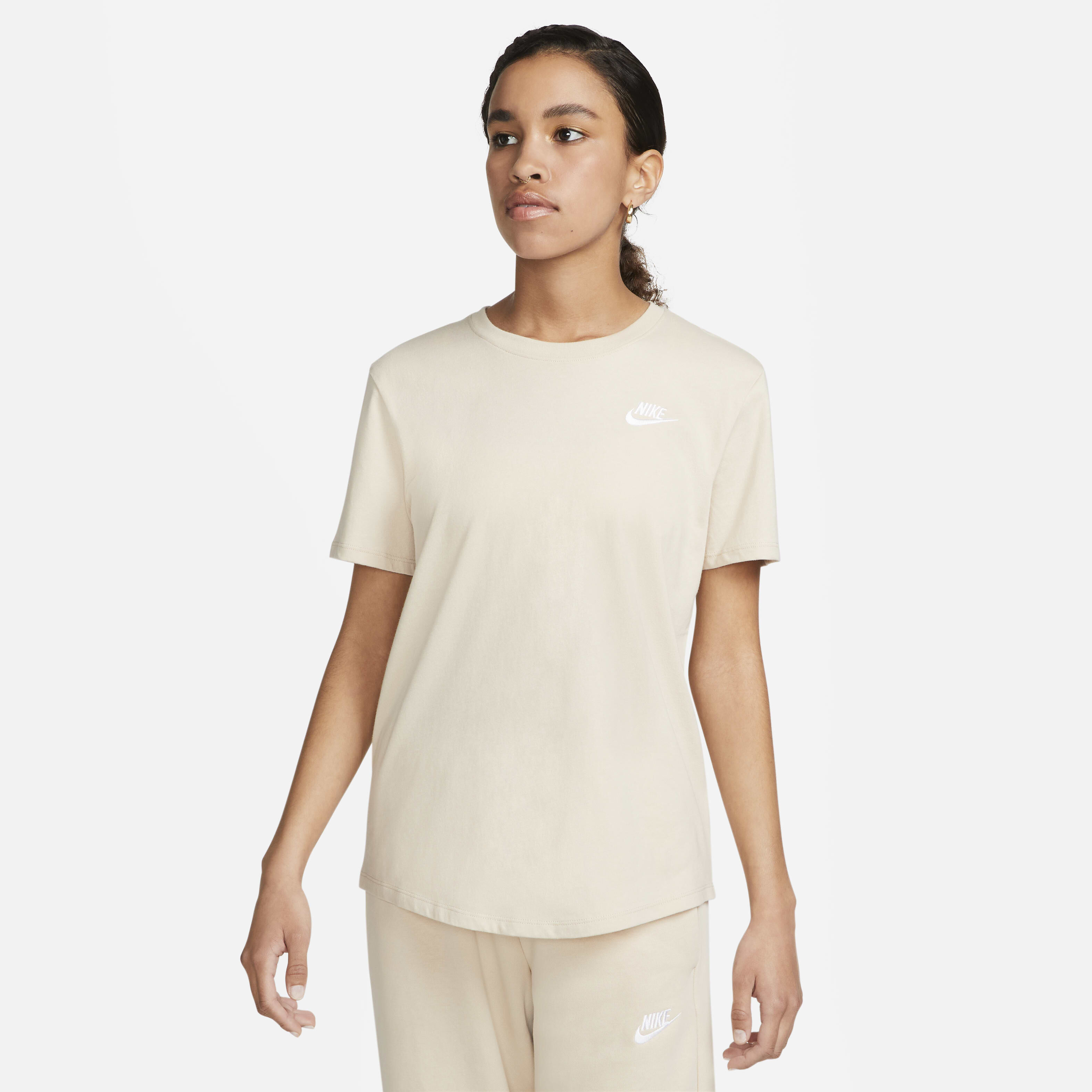 Nike Sportswear Club Essentials image number 0