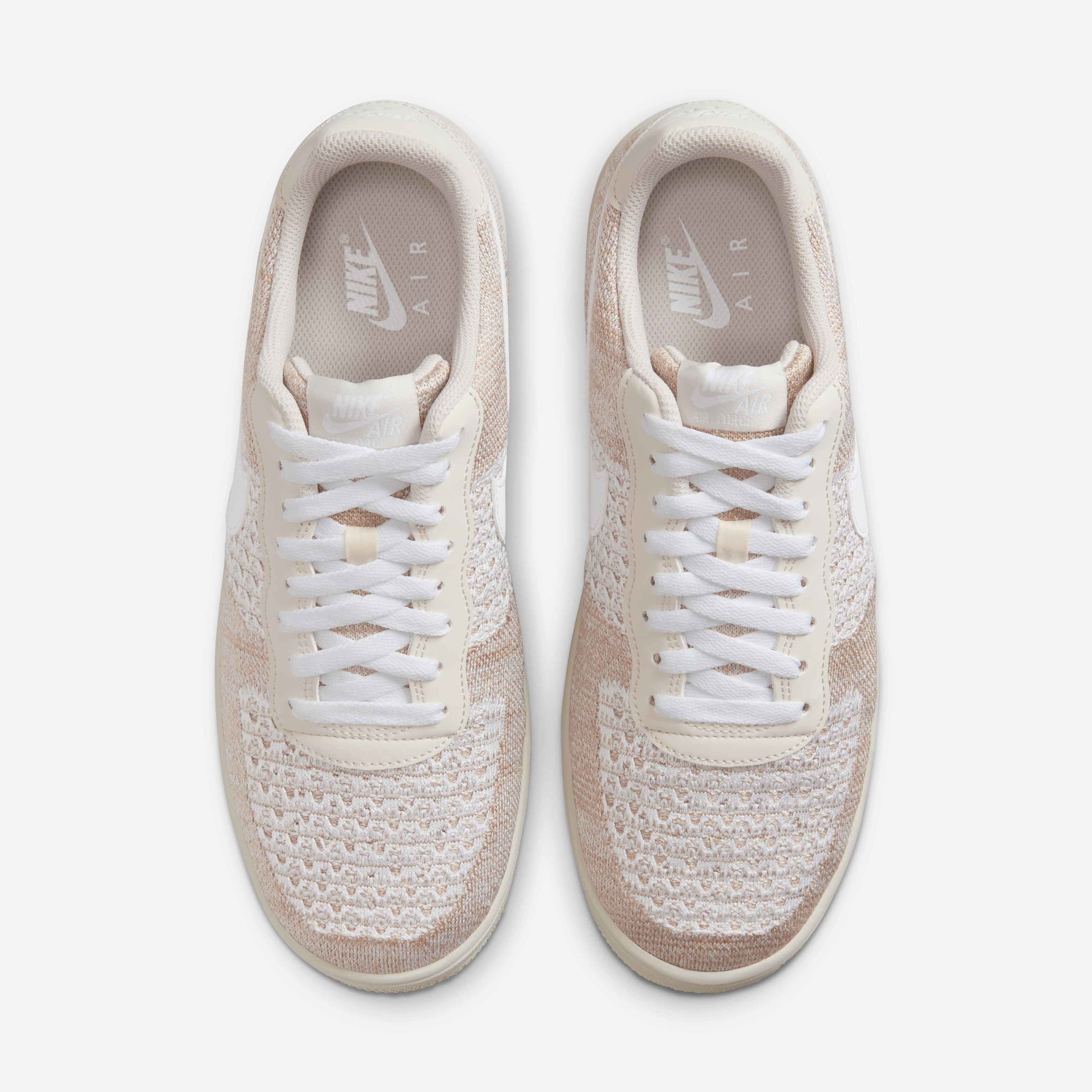 Nike Air Force 1 Flyknit 2.0 image number 3