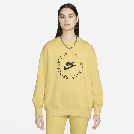 نايكي سبورتسوير