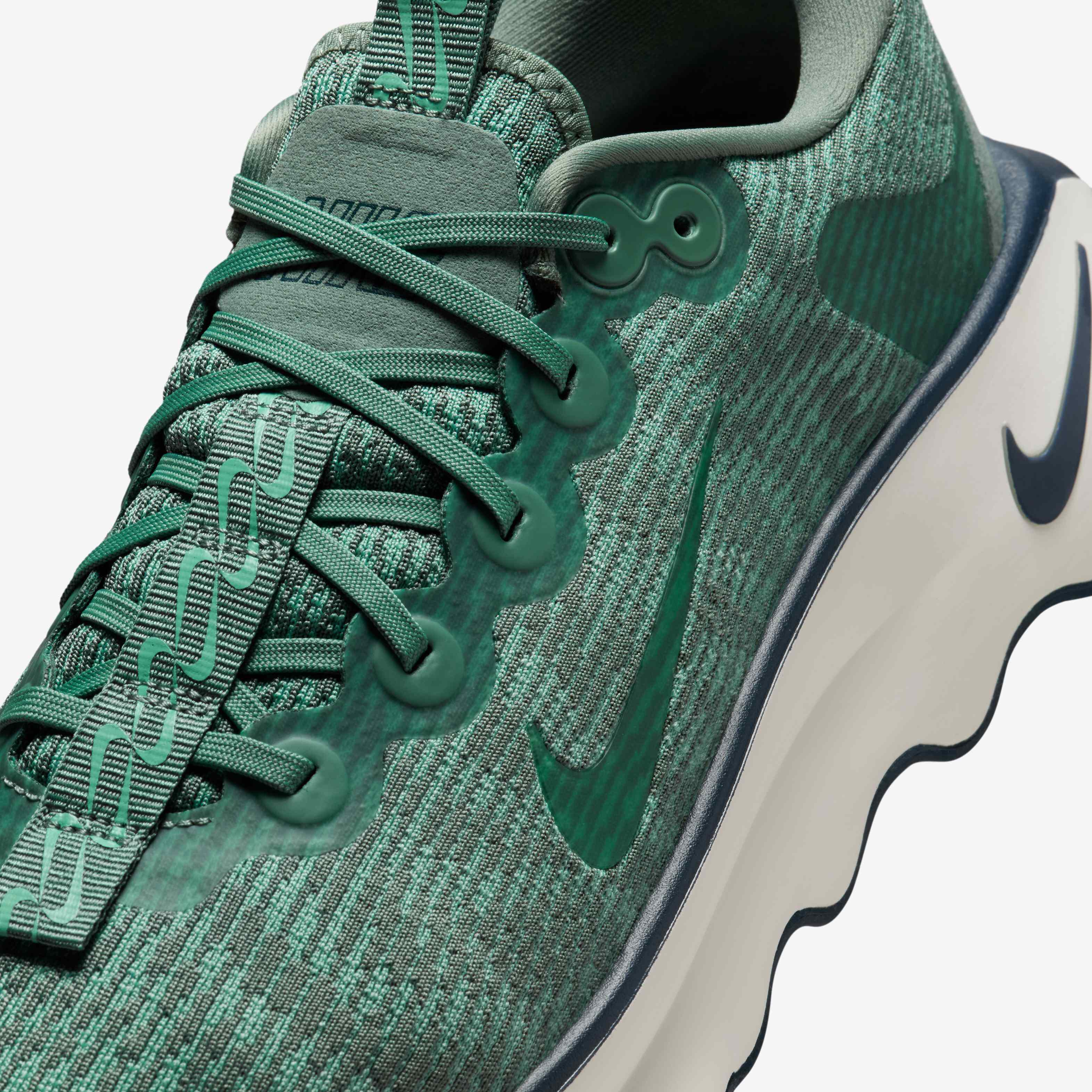 Nike Motiva image number 6