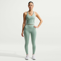 Nike Universa