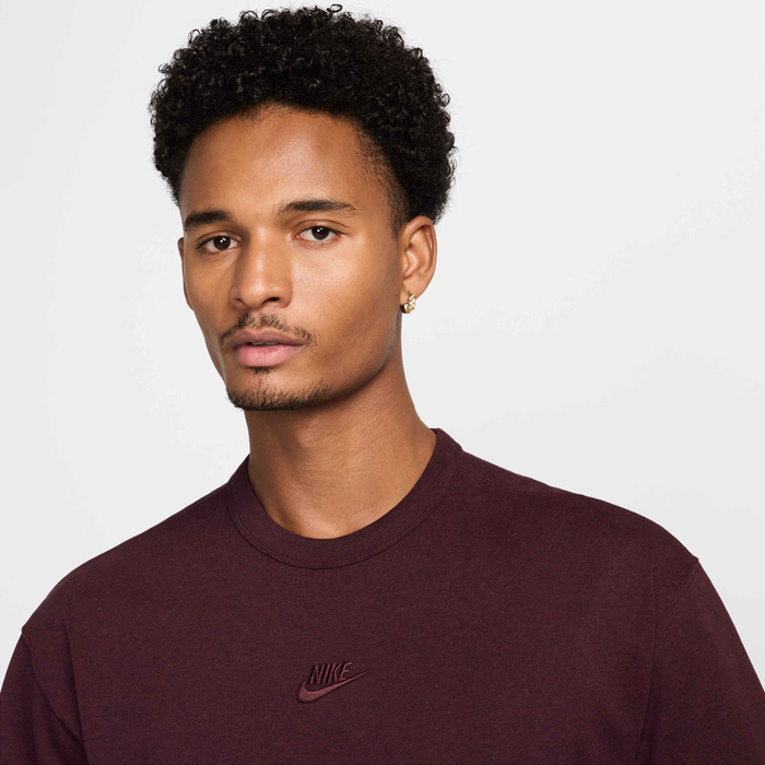 Nike Sportswear Premium Essentials image number 2 Nike Sportswear Premium Essentials image number 2