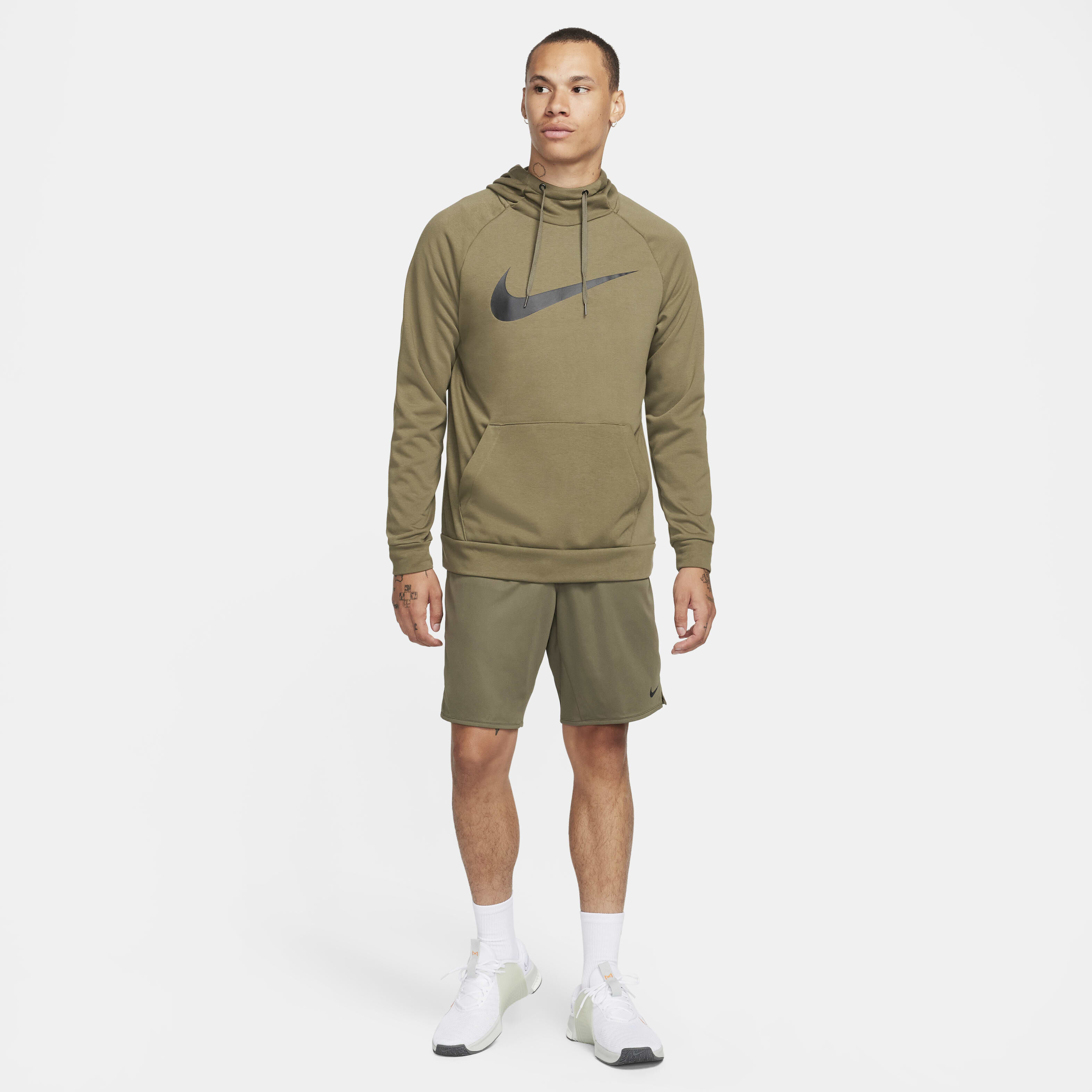 Buy Nike Dry Graphic Men s Dri FIT Hooded Fitness Pullover Hoodie Nike Saudi Official