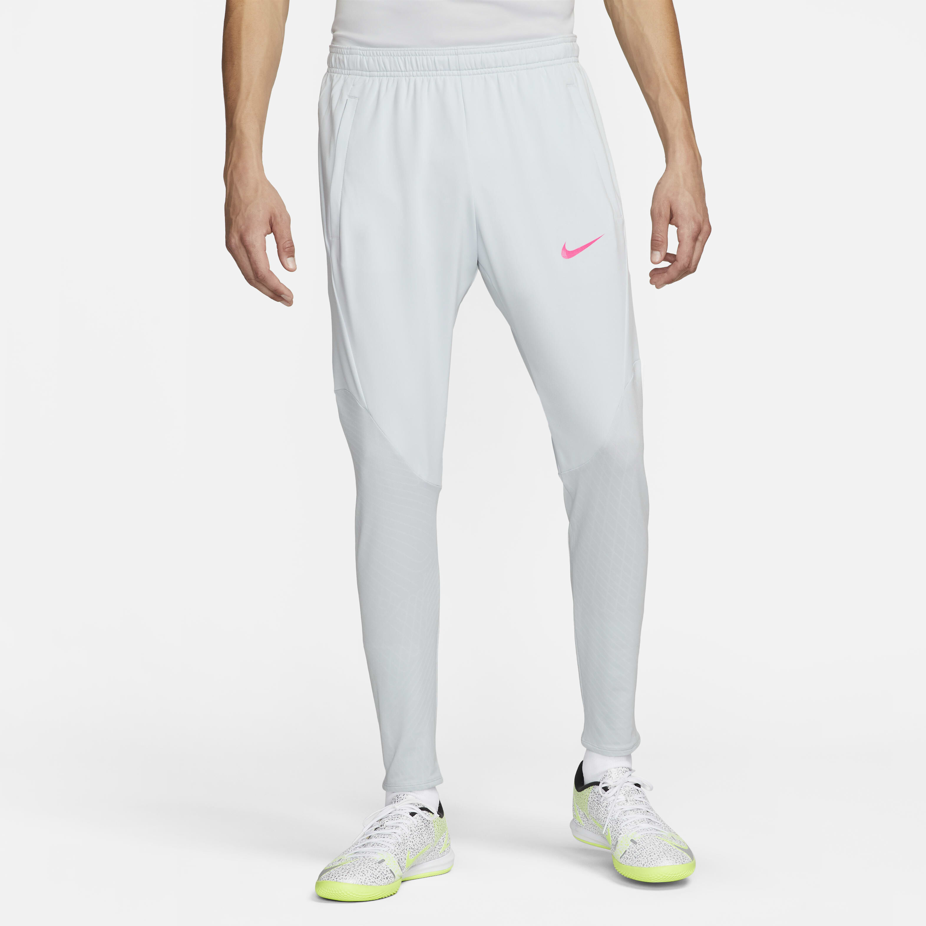 Buy Nike Dri FIT Strike Men s Football Pants Nike Saudi Official