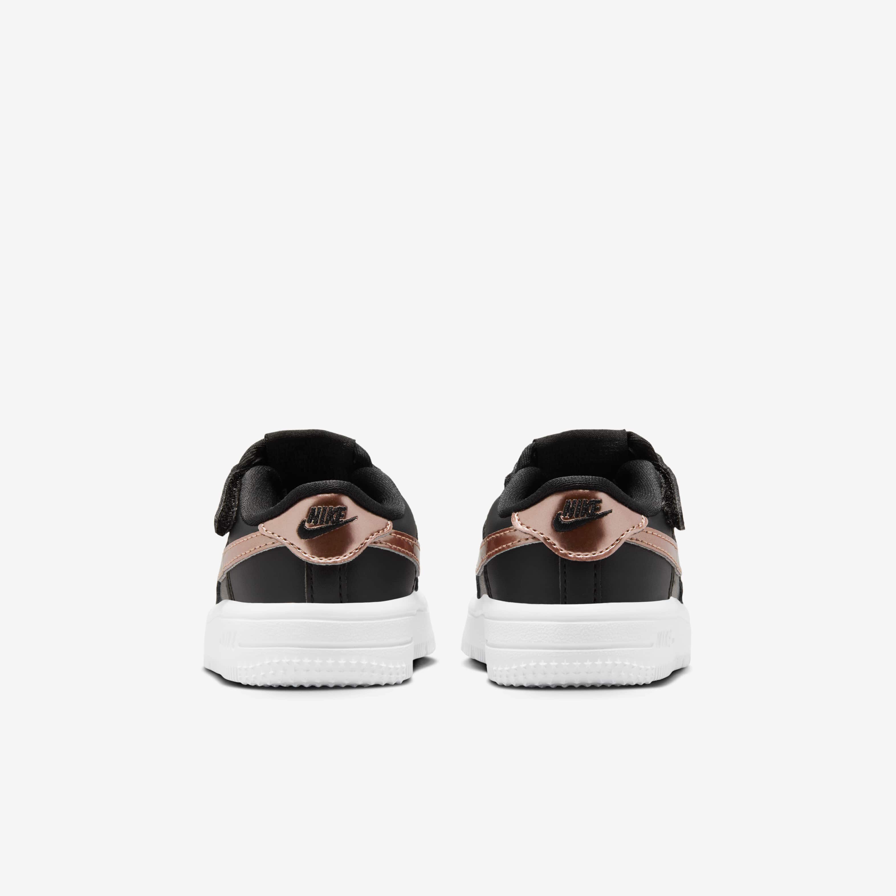 Nike Force 1 Low SE EasyOn image number 5