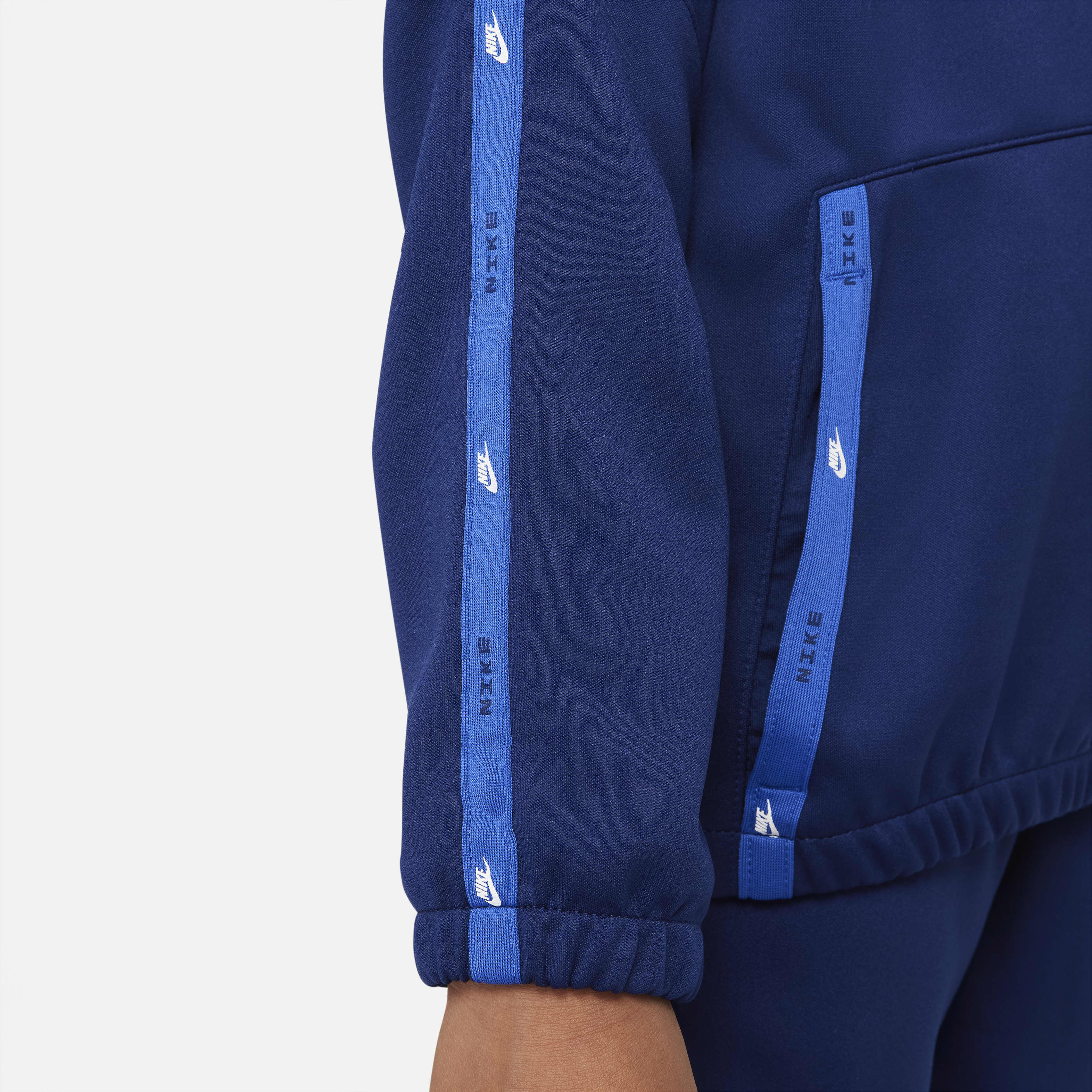 نايكي سبورتسوير image number 6