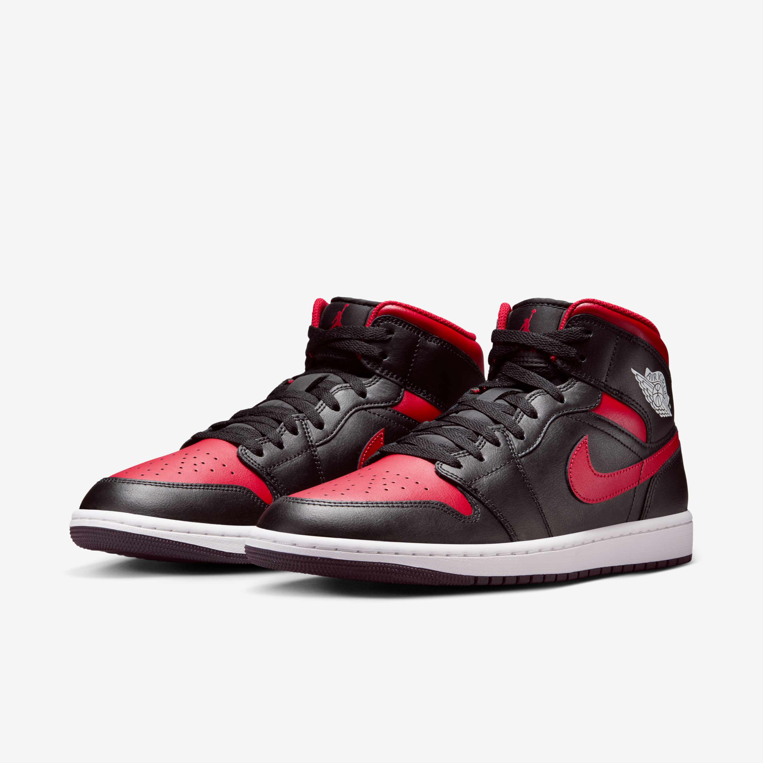 Air Jordan 1 Mid image number 4