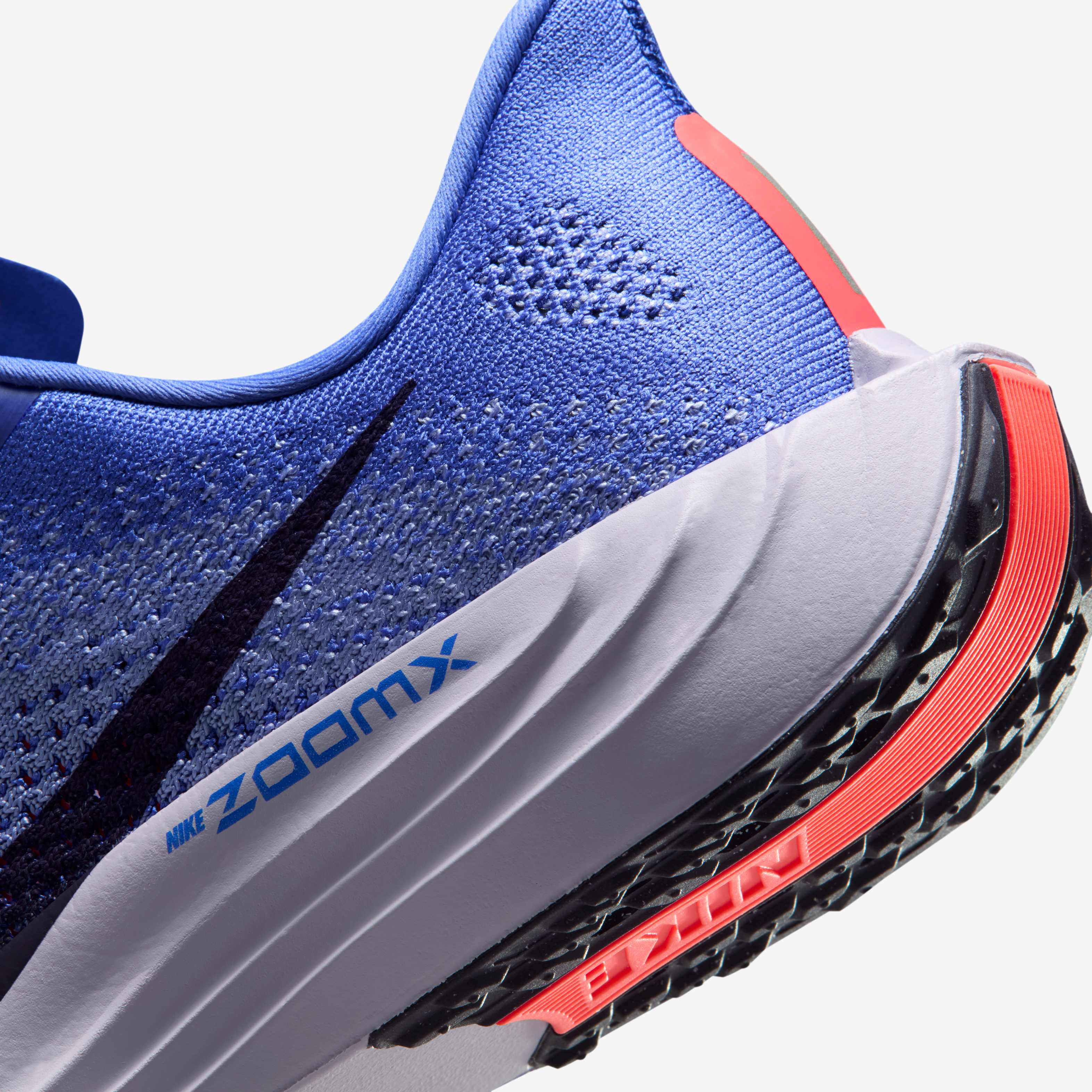 Nike Pegasus Plus image number 7