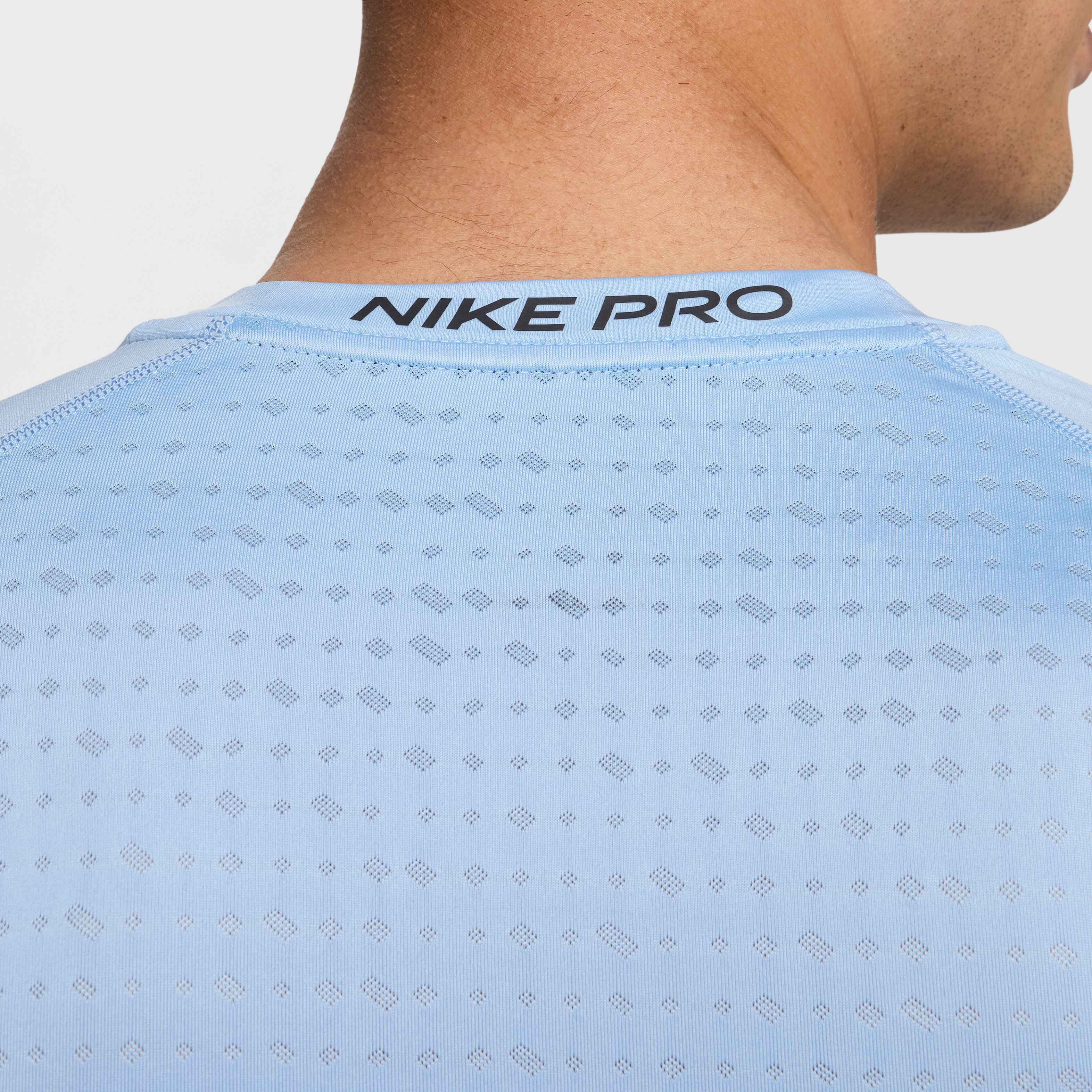 Nike Pro Breathe image number 3