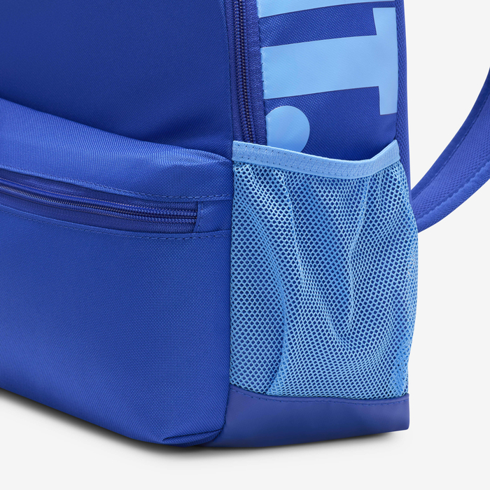 nike brasilia 6 backpack blue Medium The dense weave polyester is perfect for protecting your belongings from bumps and scratches during daily commuting Nike Brasilia XL Backpack |