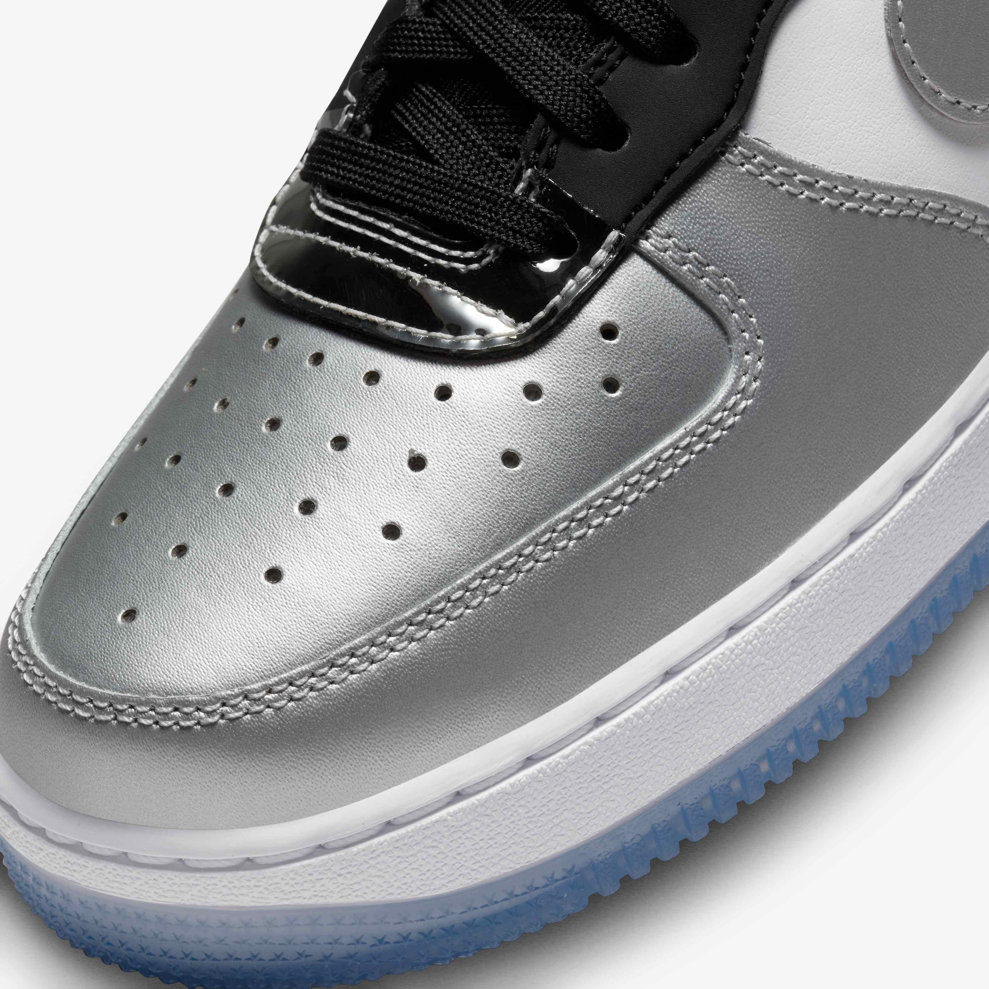 nike air force 1 07 metallic silver