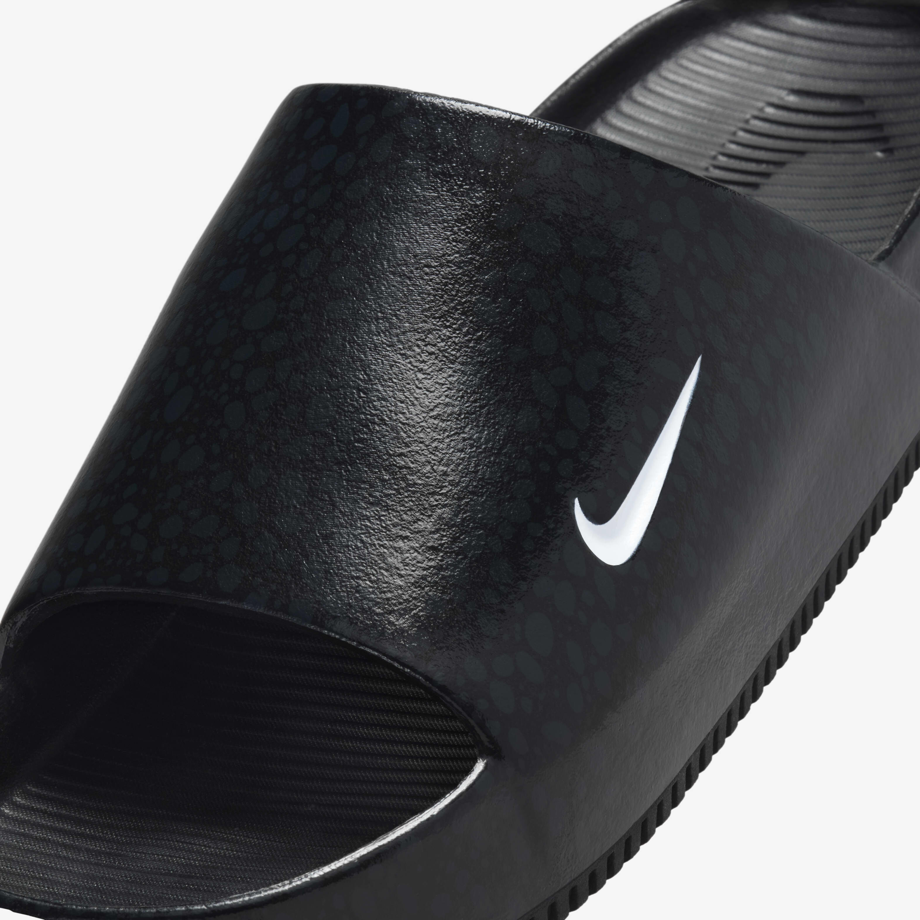 Buy Nike Calm Electric Men s Slides Nike Saudi Official