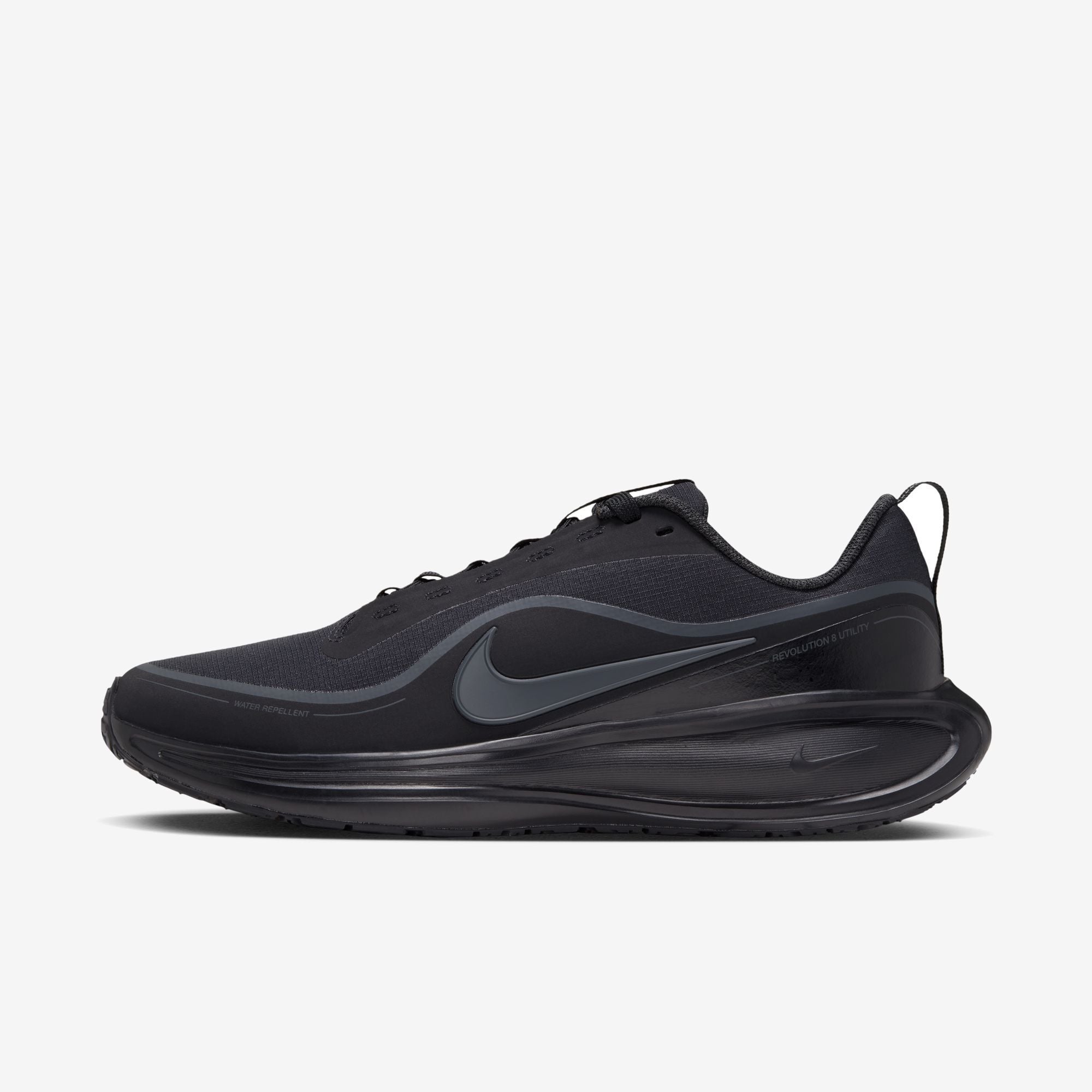 Nike Revolution 8 Utility image number 0