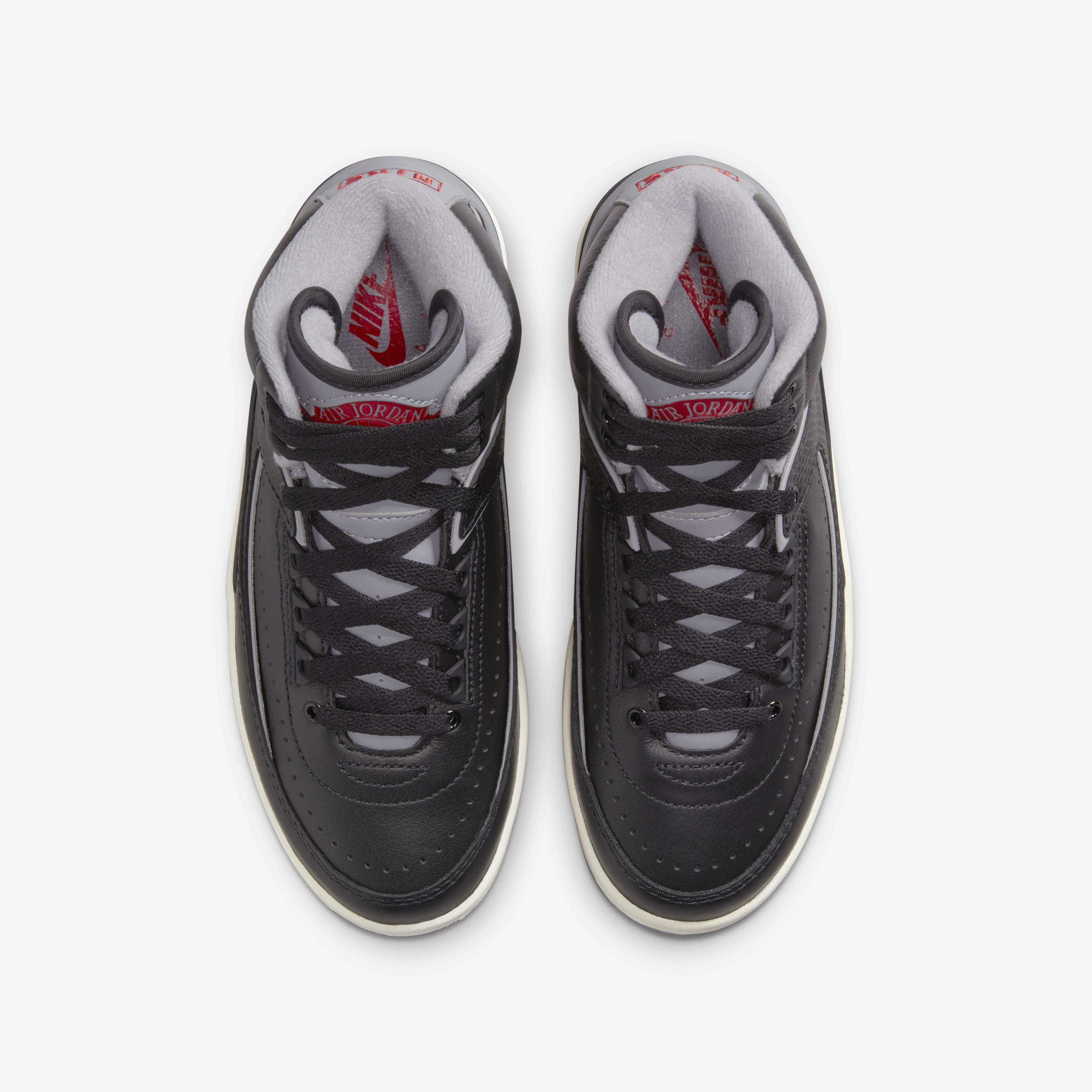 Air Jordan 2 Retro image number 3