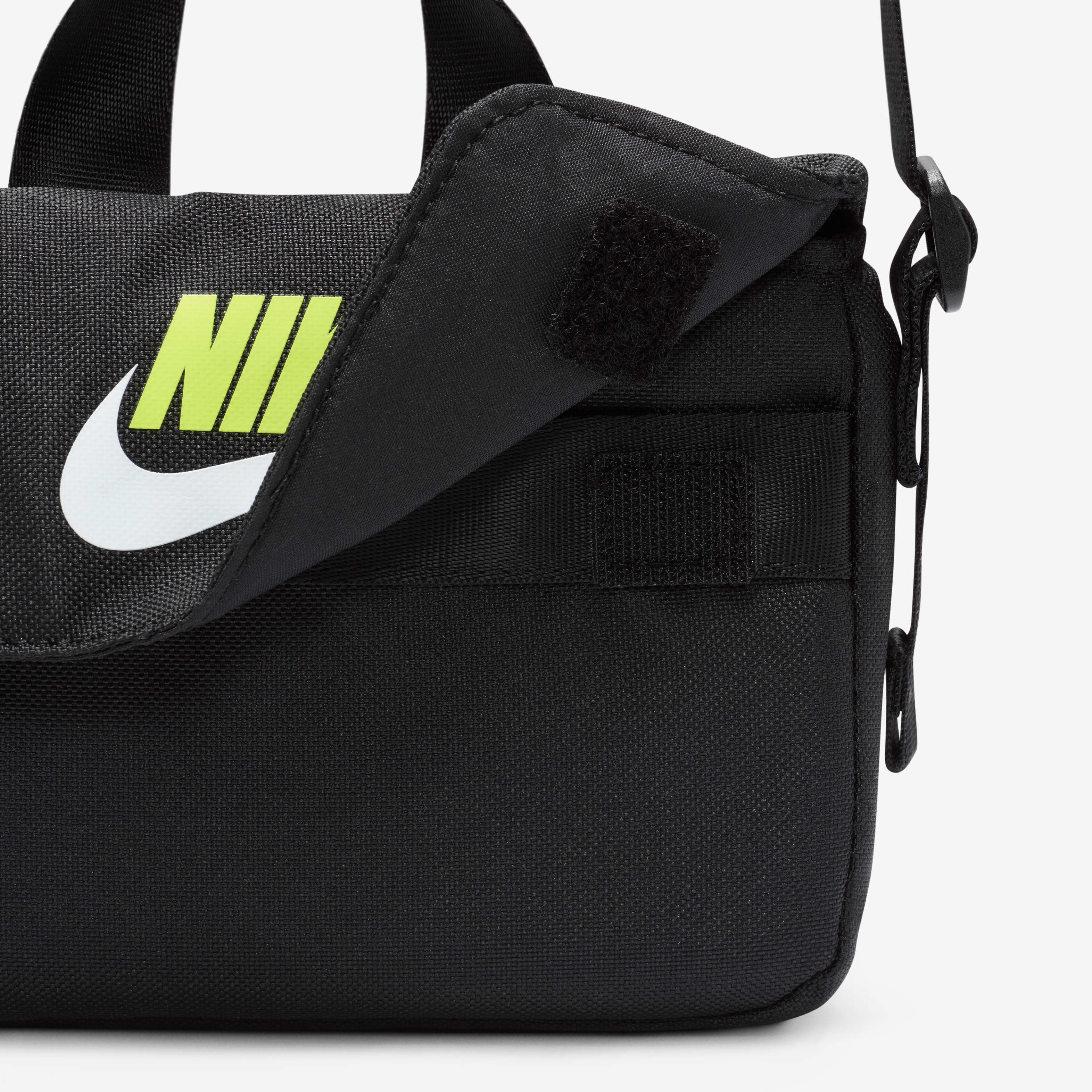 【NIKE】★KIDS CROSSBODY MINI BAG★FQ5815-515 Buy Nike Kids' Cross-Body Bag (1L) - Hydrangeas/Hydrangeas