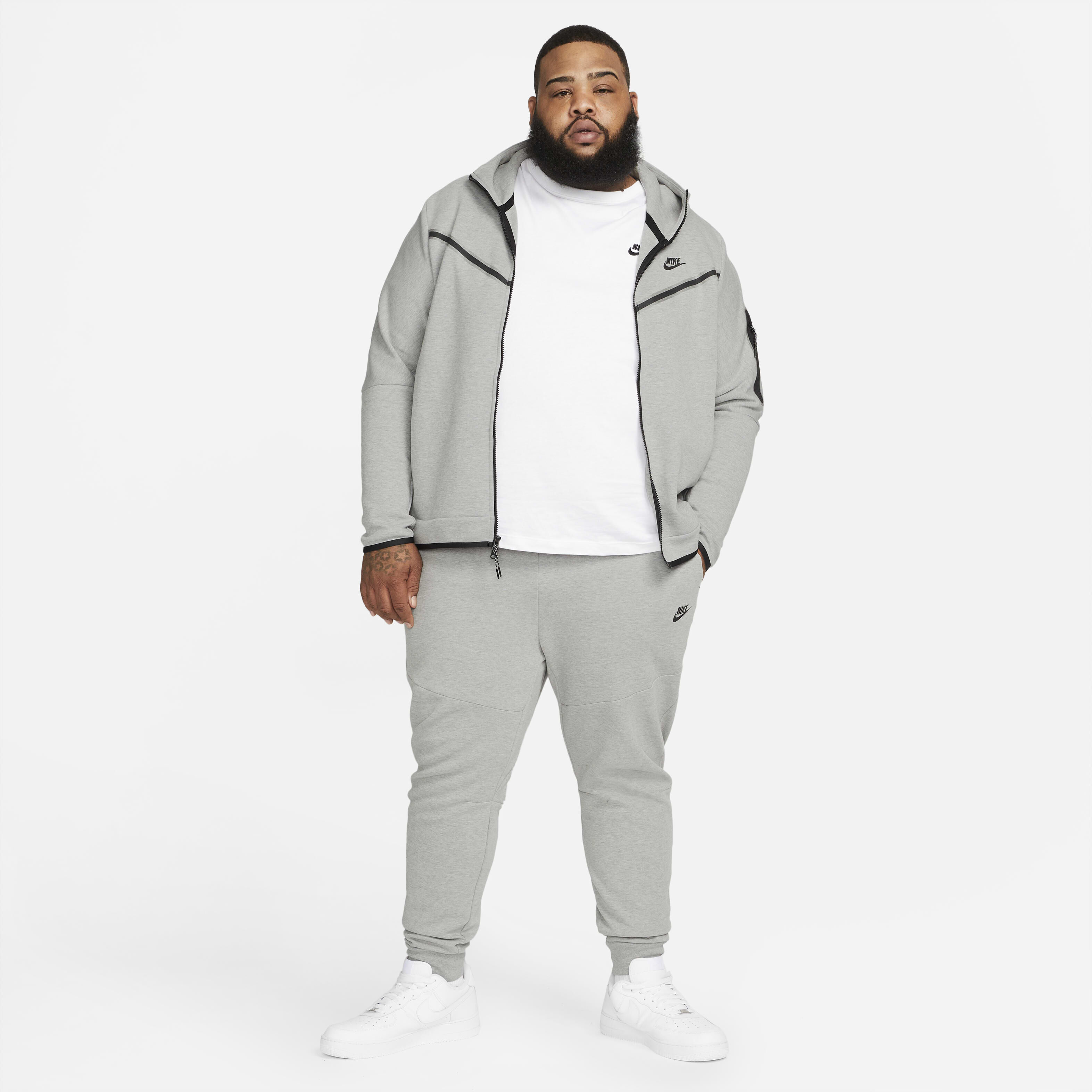 Nike tech fleece tapered fit joggers online