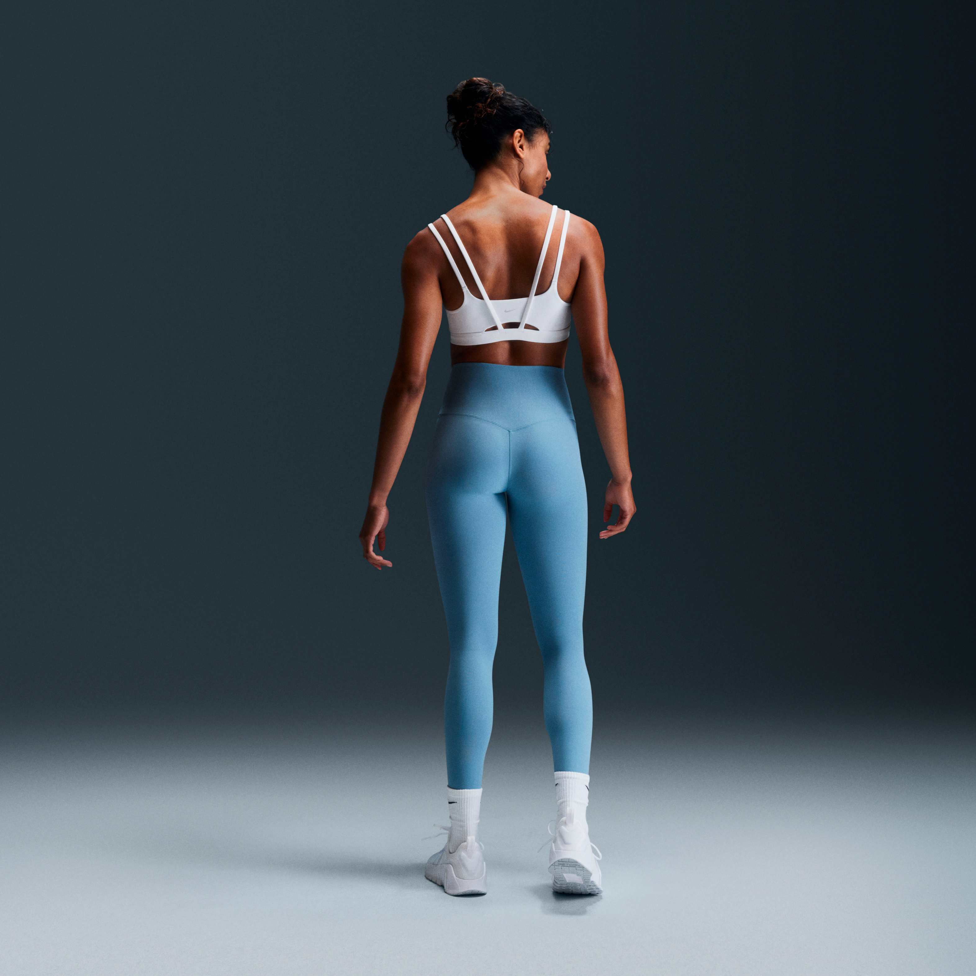 Nike Zenvy Strappy image number 4