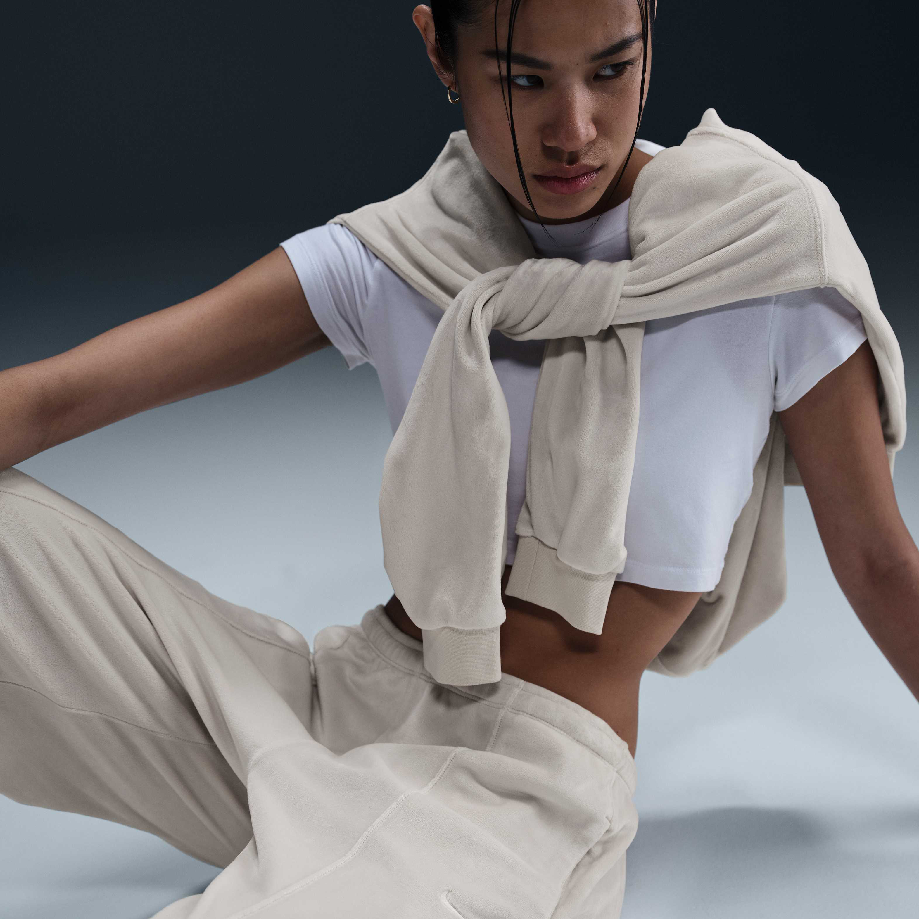 Nike Sportswear Chill Knit image number 4