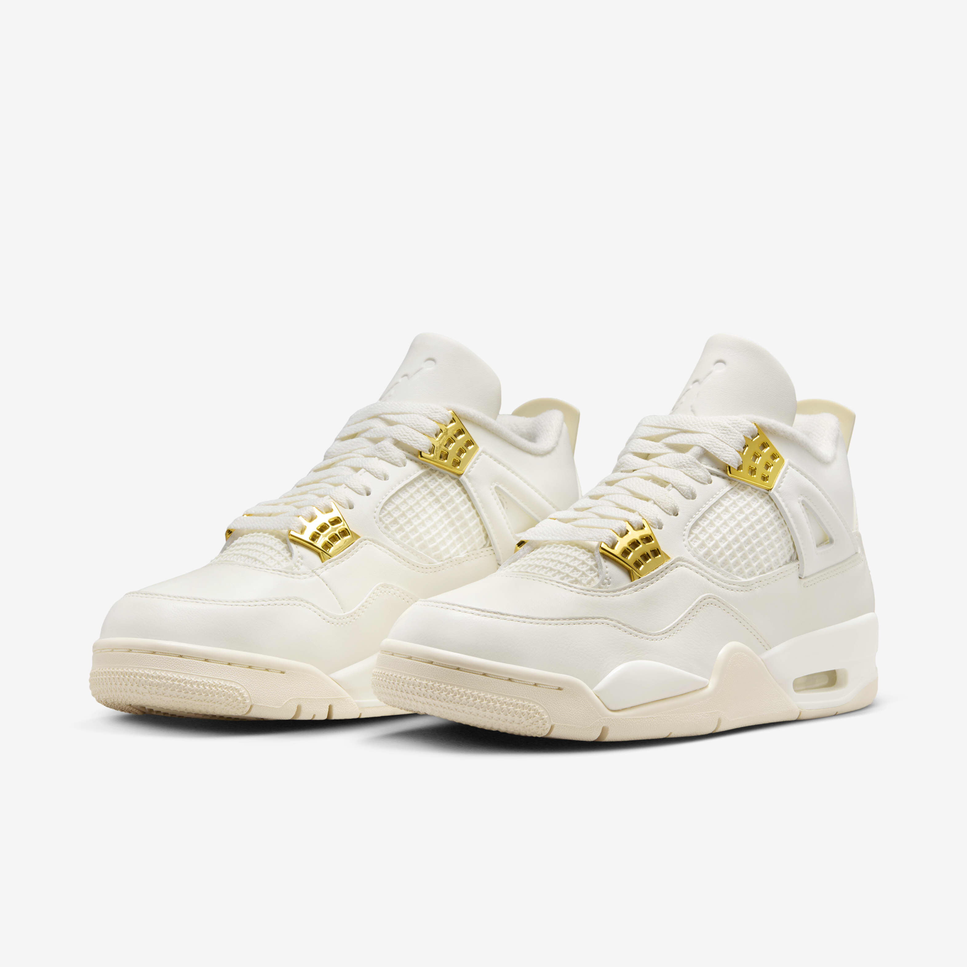 Buy Air Jordan 4 Retro Women s Shoes Nike Saudi Official
