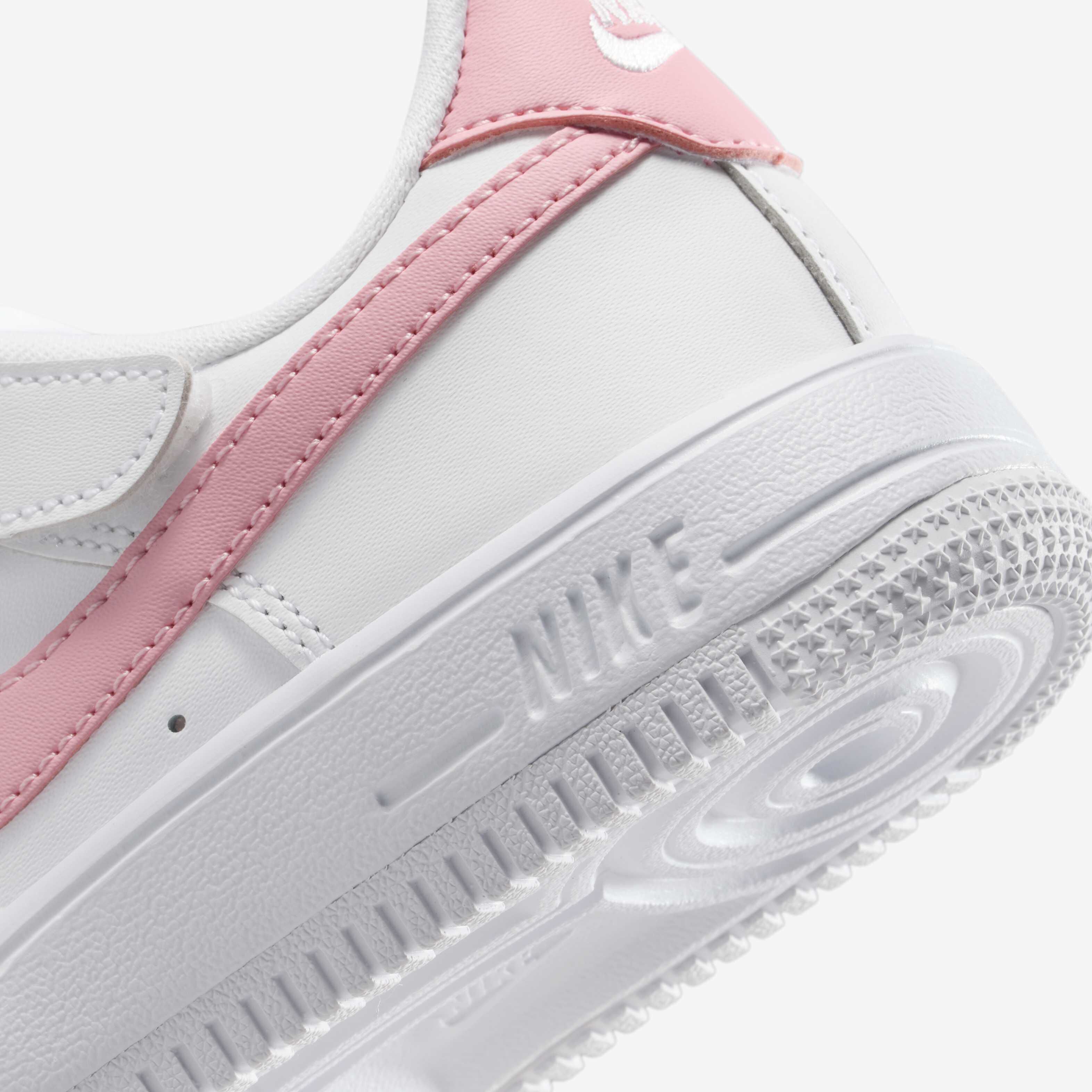 Nike Force 1 Low EasyOn image number 7