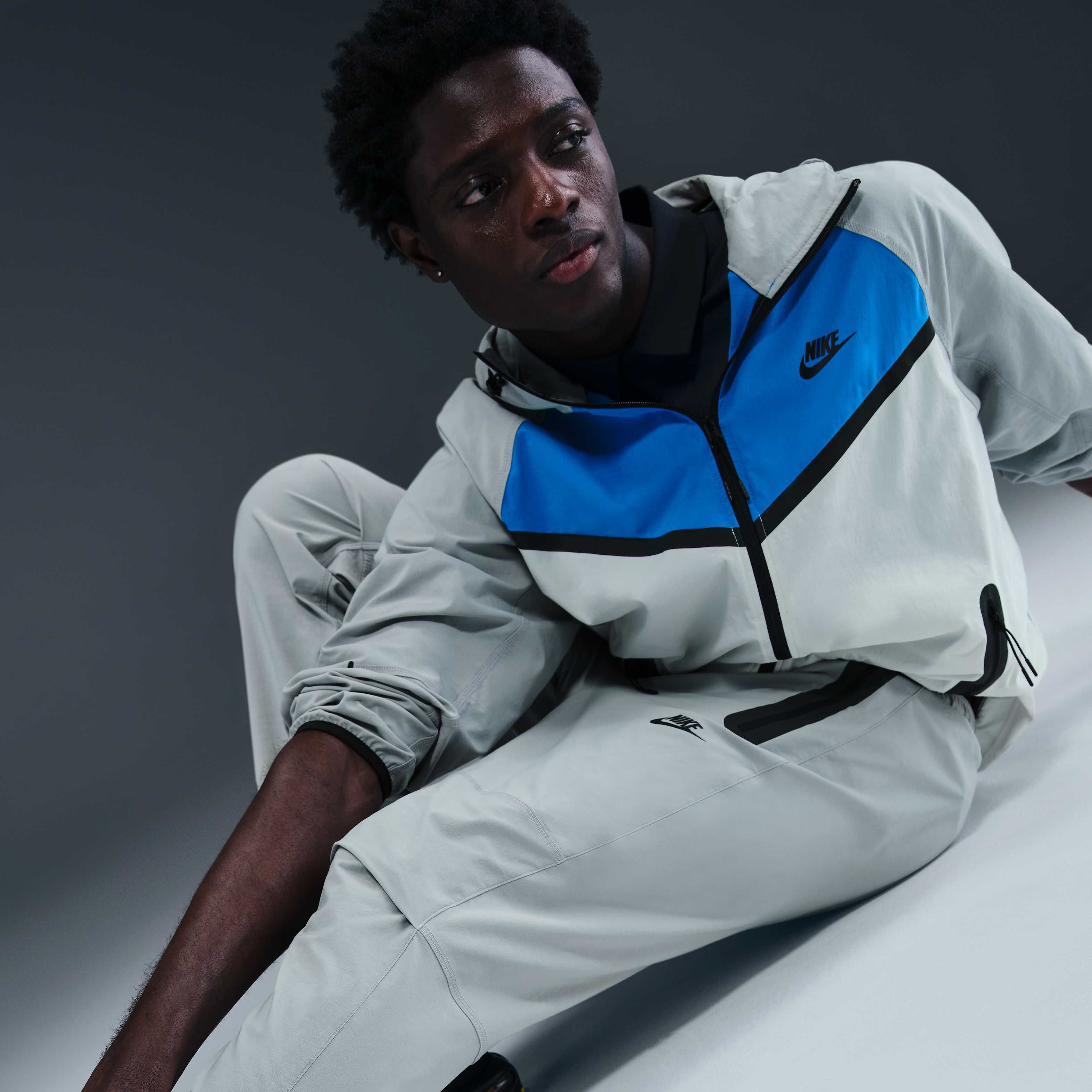 نايكي تك image number 4