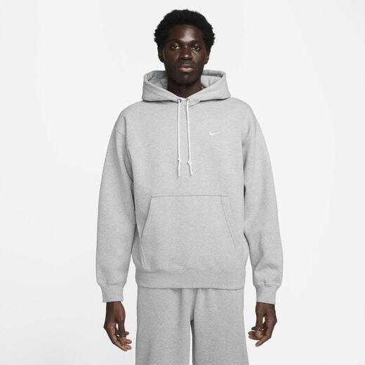 نايكي سولو سووش