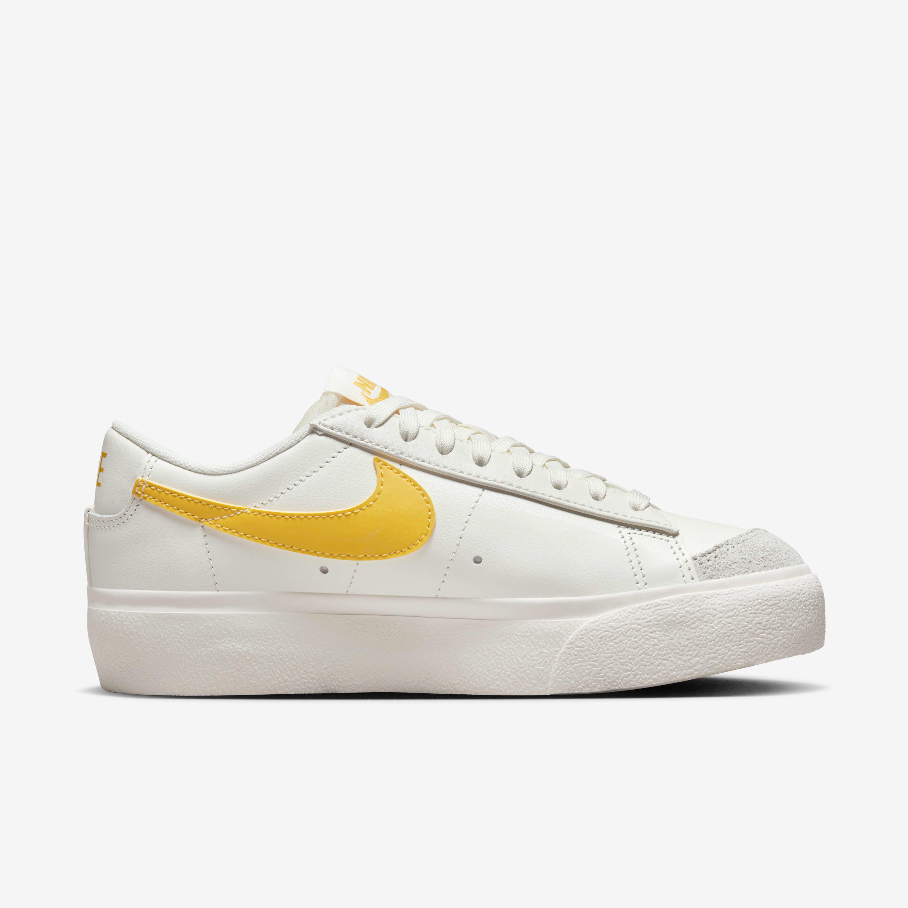 Nike Blazer Low Platform image number 2