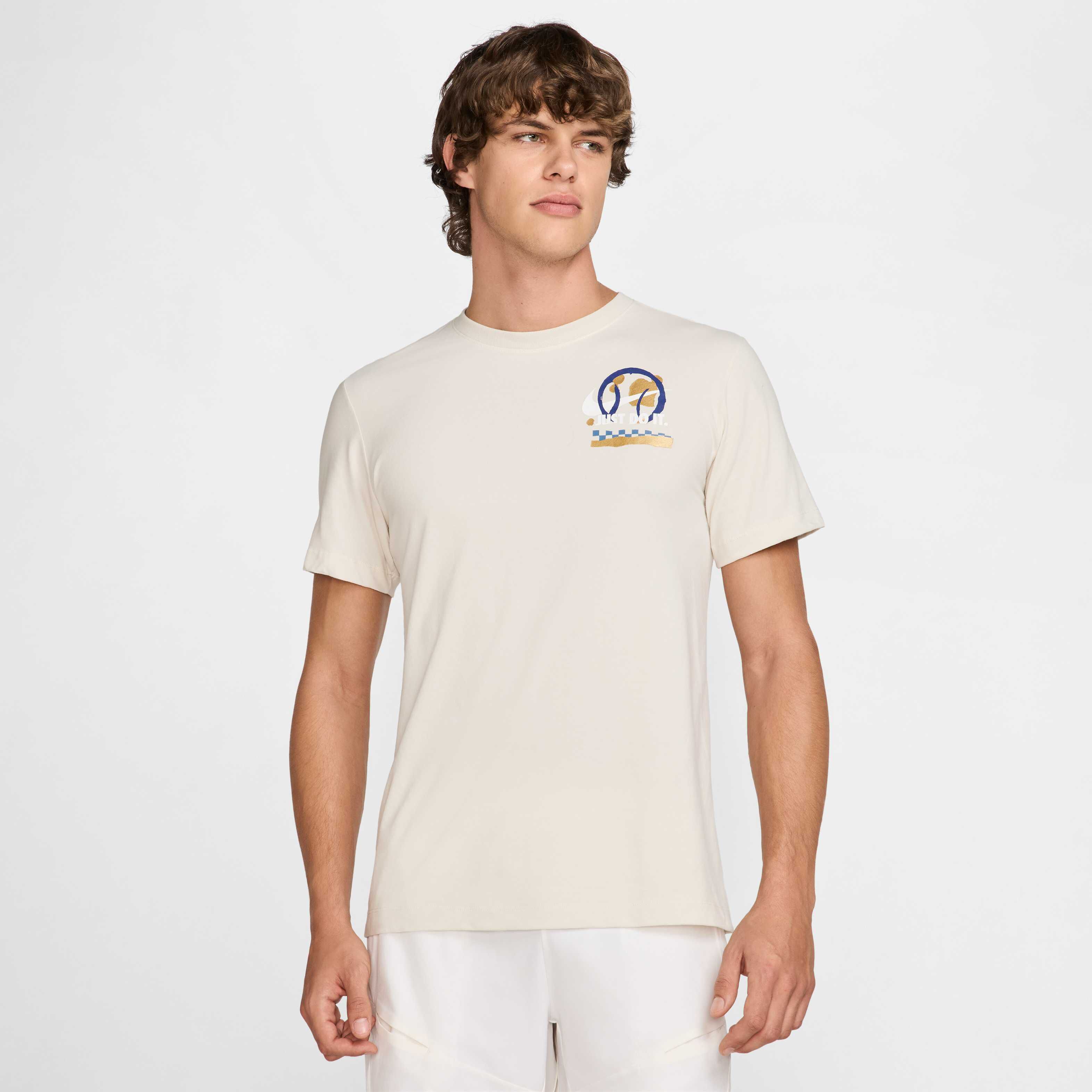 NikeCourt image number 1