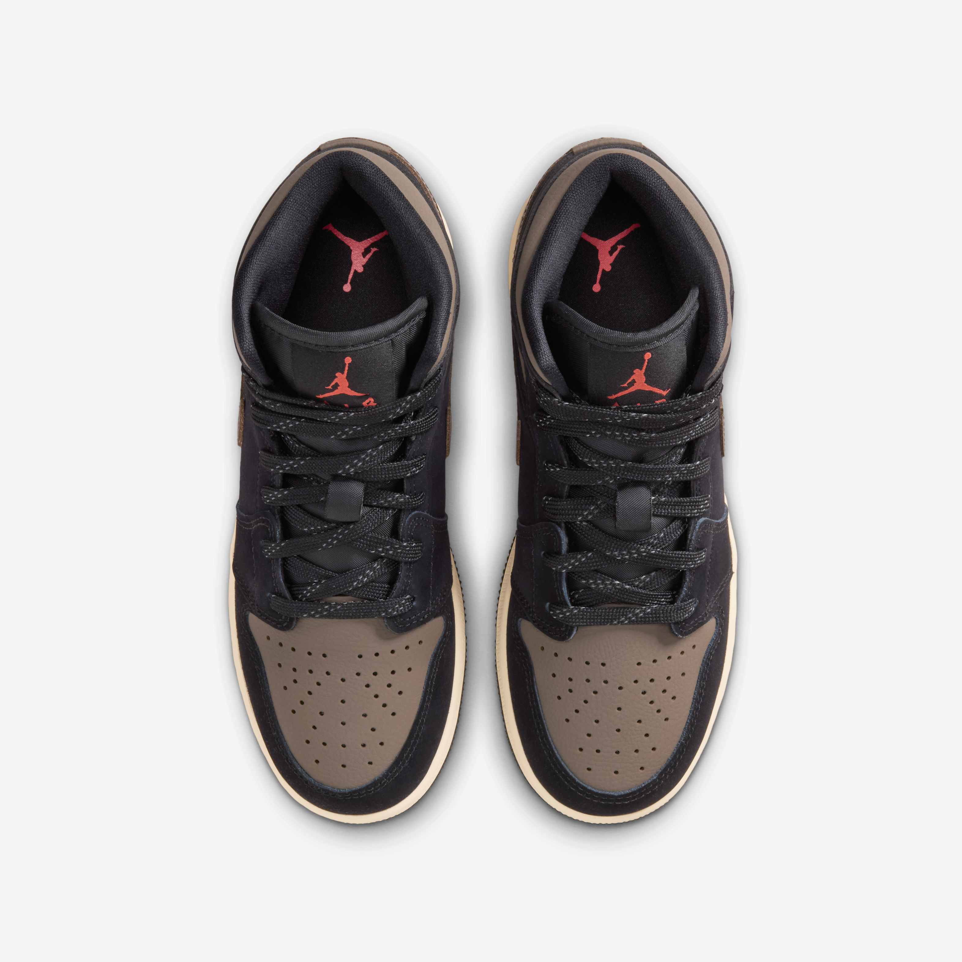 Air Jordan 1 Mid SE image number 3