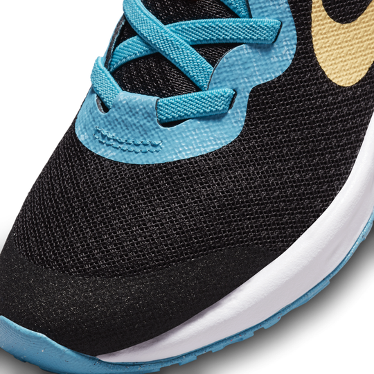 Nike downshifter 6 sales vs revolution 2