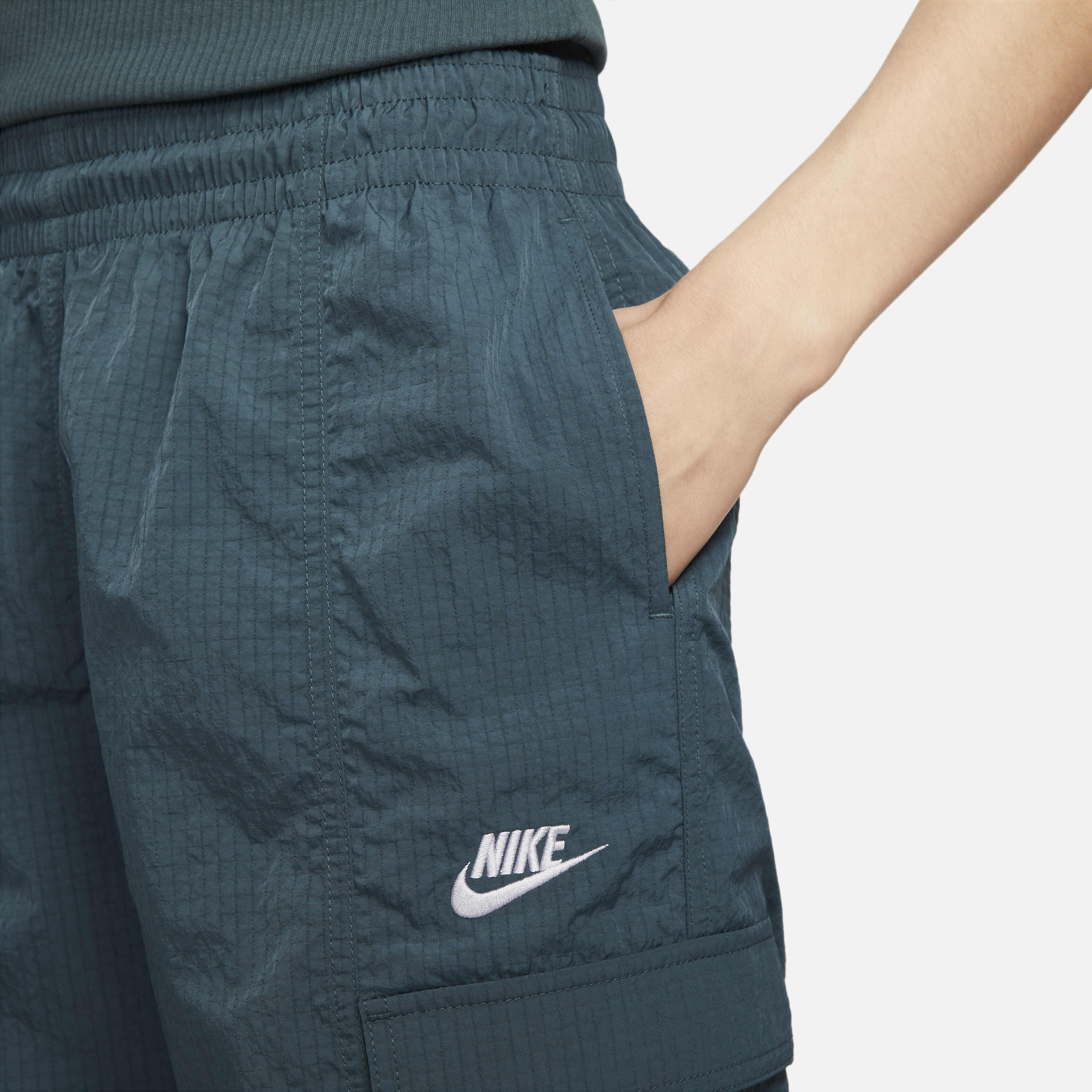 Nike Sportswear image number 2