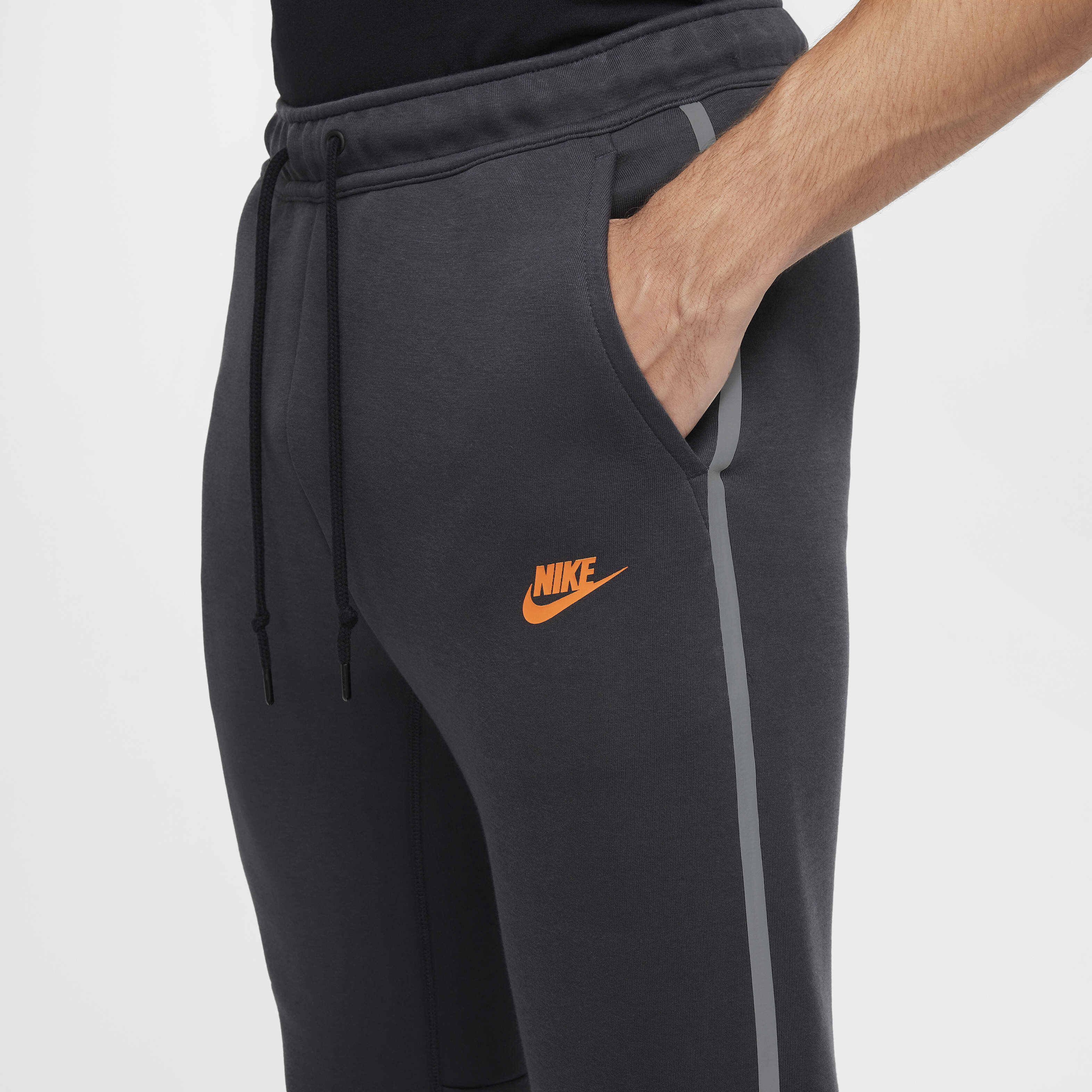 Nike Tech image number 2