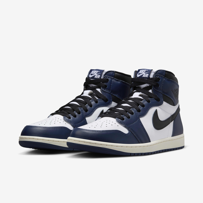 Air Jordan 1 Retro High OG image number 4 Air Jordan 1 Retro High OG image number 4