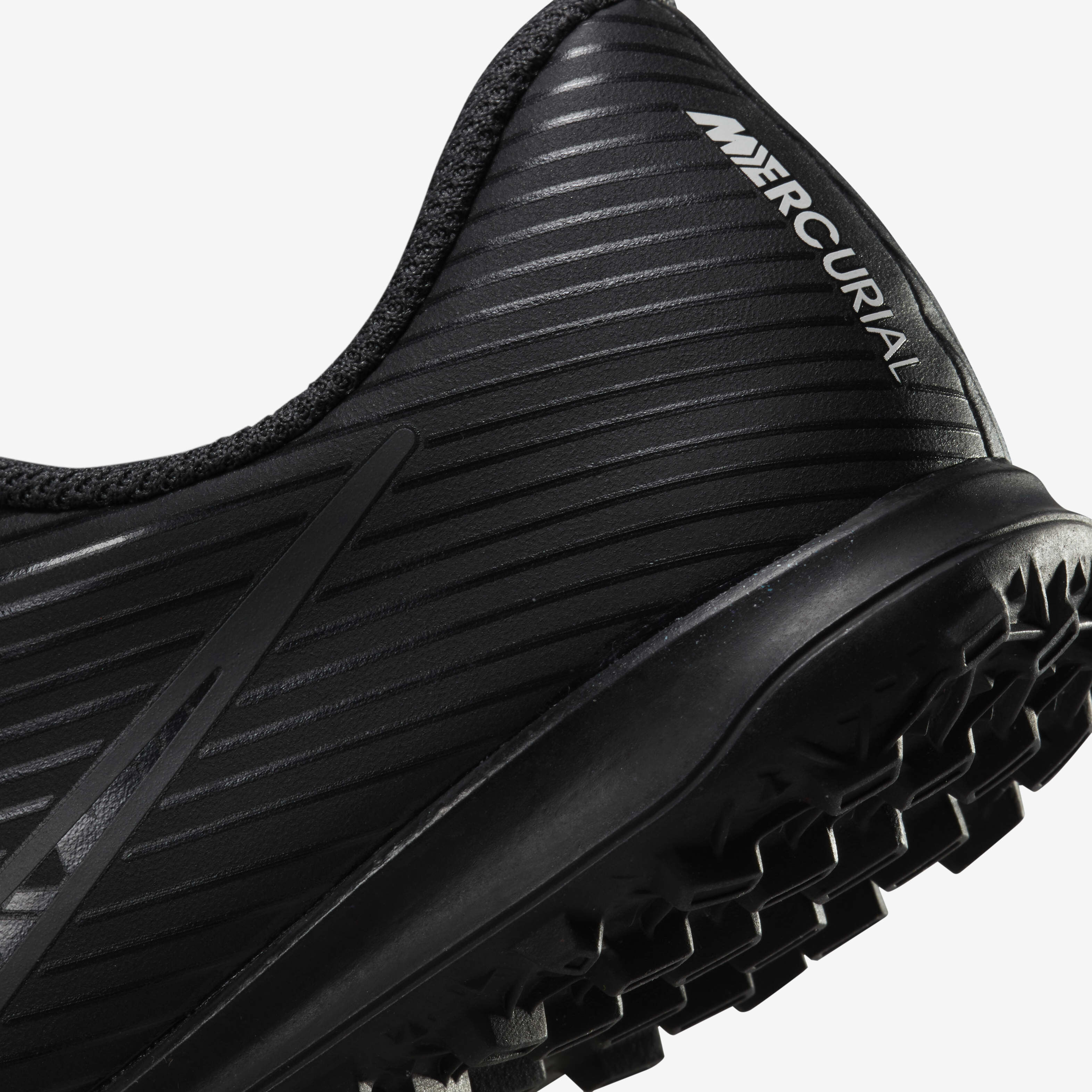 Nike Jr. Mercurial Vapor 15 Club image number 7