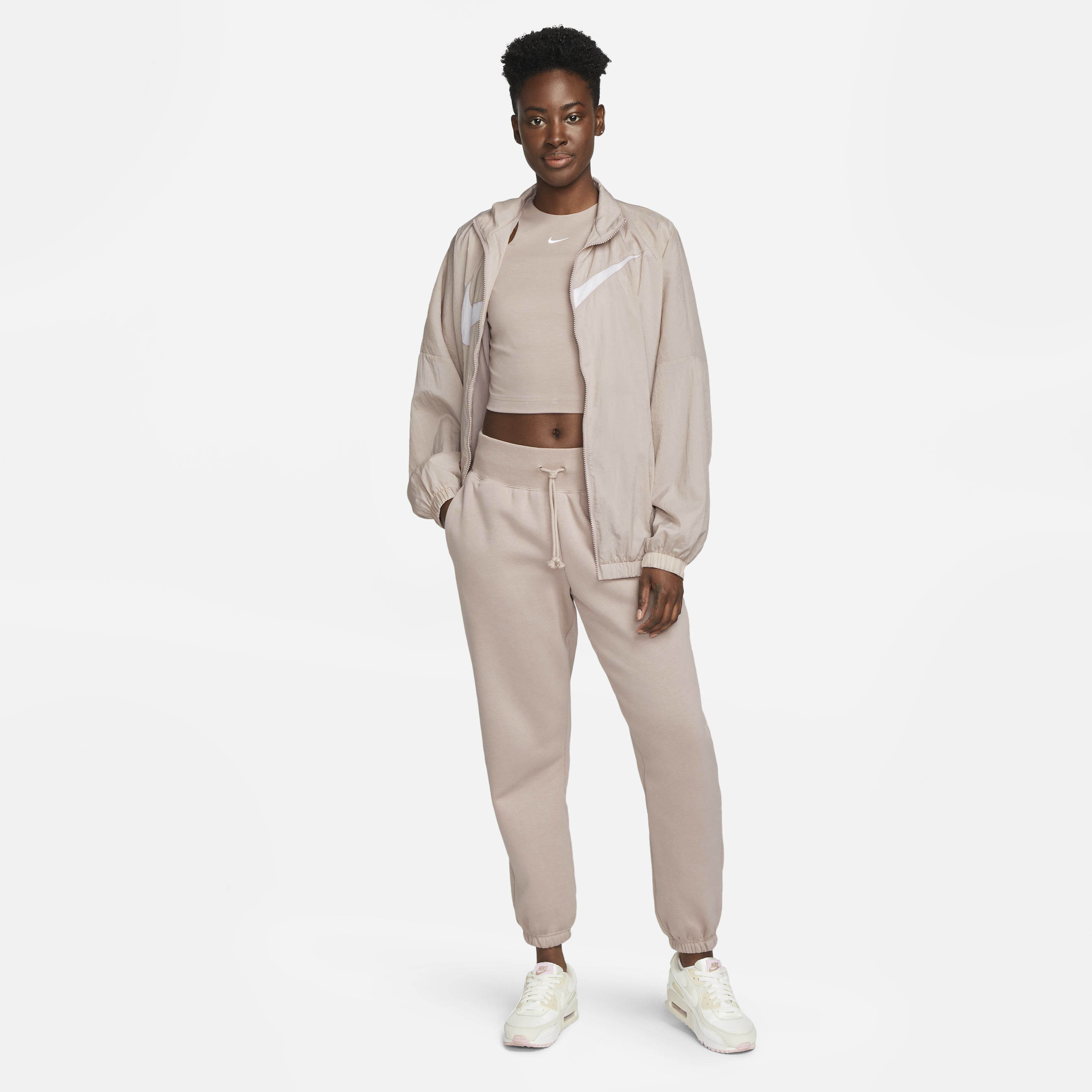 Nike Sportswear Essentials image number 5