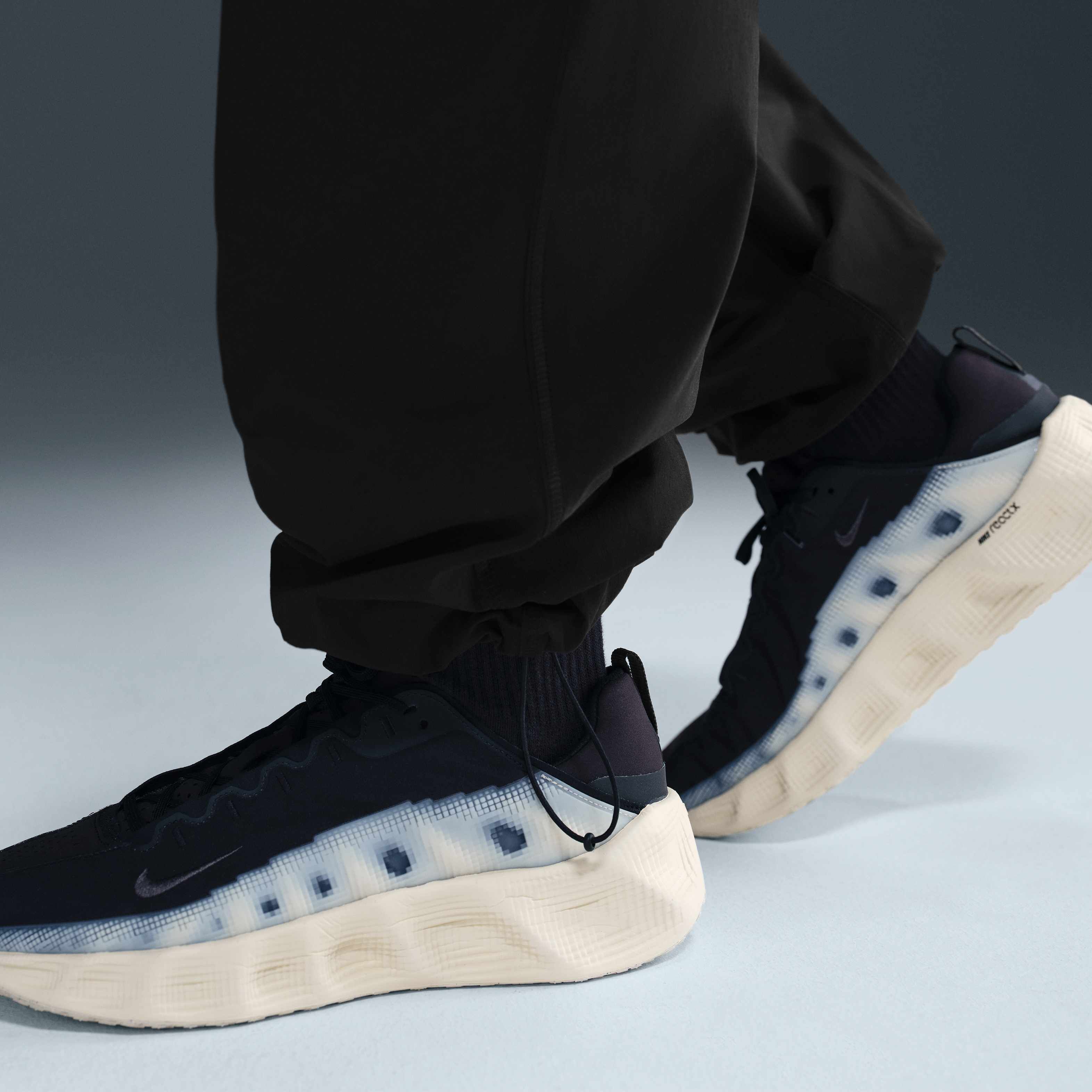 نايكي تك image number 5