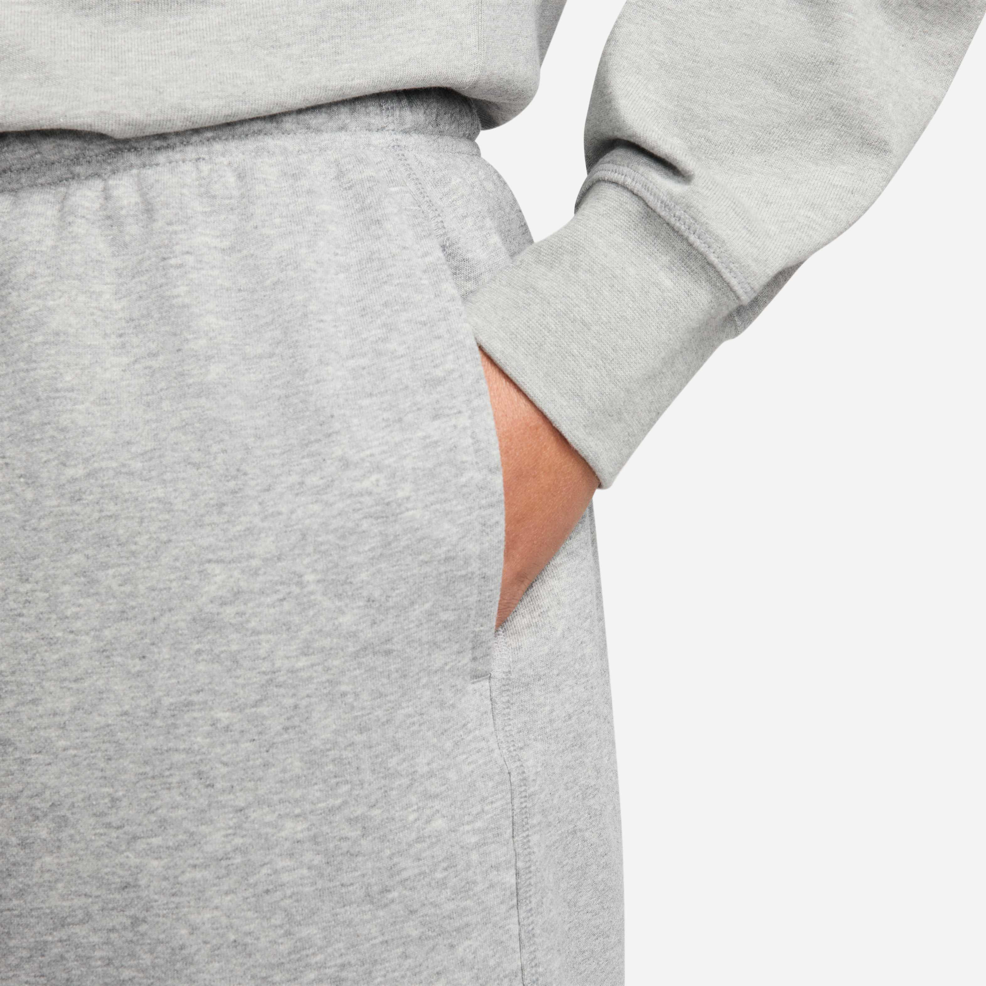 نايكي كلوب image number 3