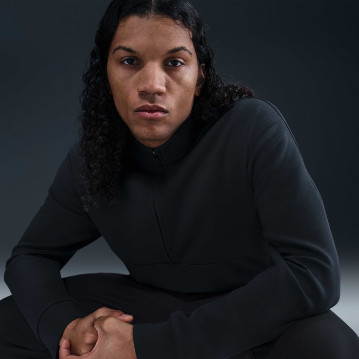 نايكي 24.7 امبوسبلي سوفت image number 2 نايكي 24.7 امبوسبلي سوفت image number 2