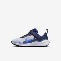 Nike Revolution 7