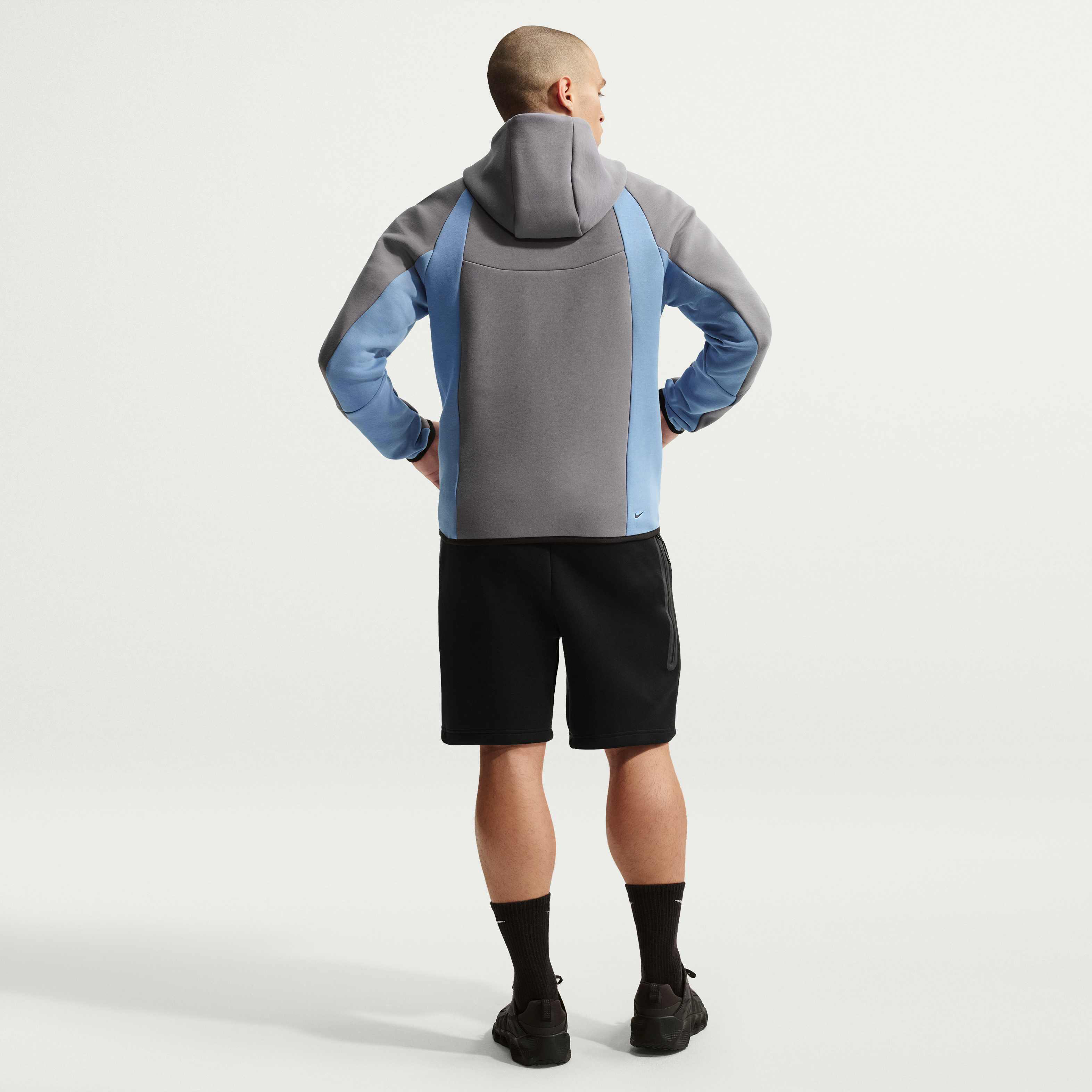 Nike Tech image number 4