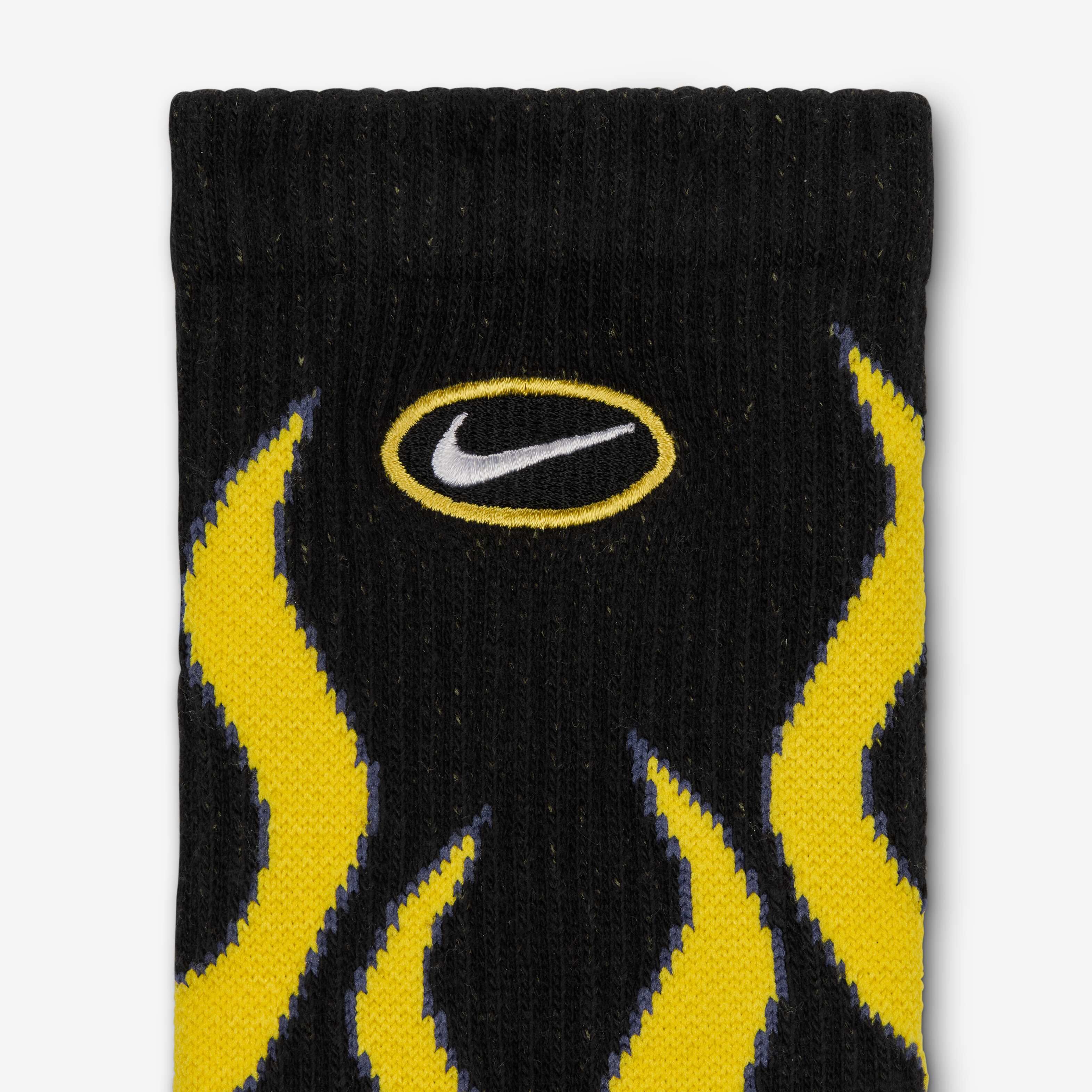 نايكي افريداي بلس image number 3