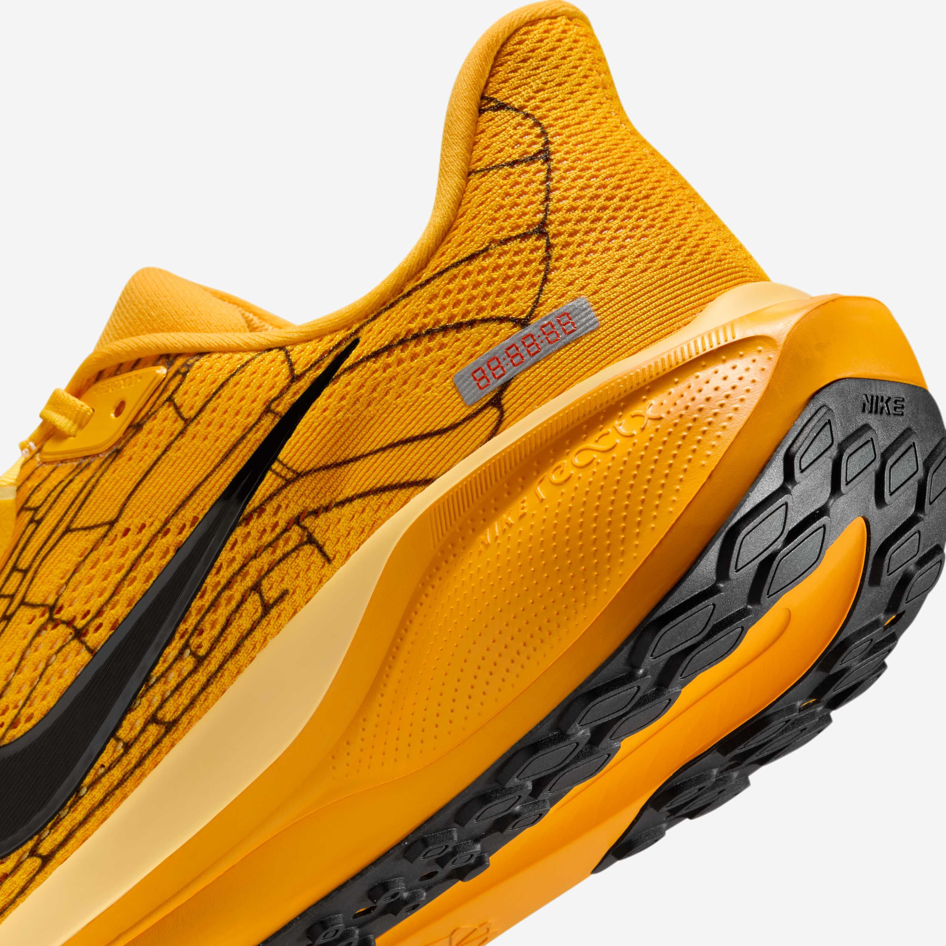 Buy Nike Pegasus 41 LV8 Men's Road Running Shoes - University Gold