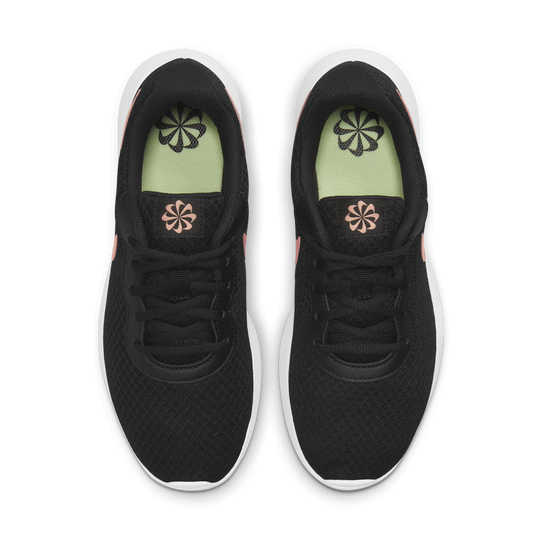 Nike tanjun black sales metallic red bronze