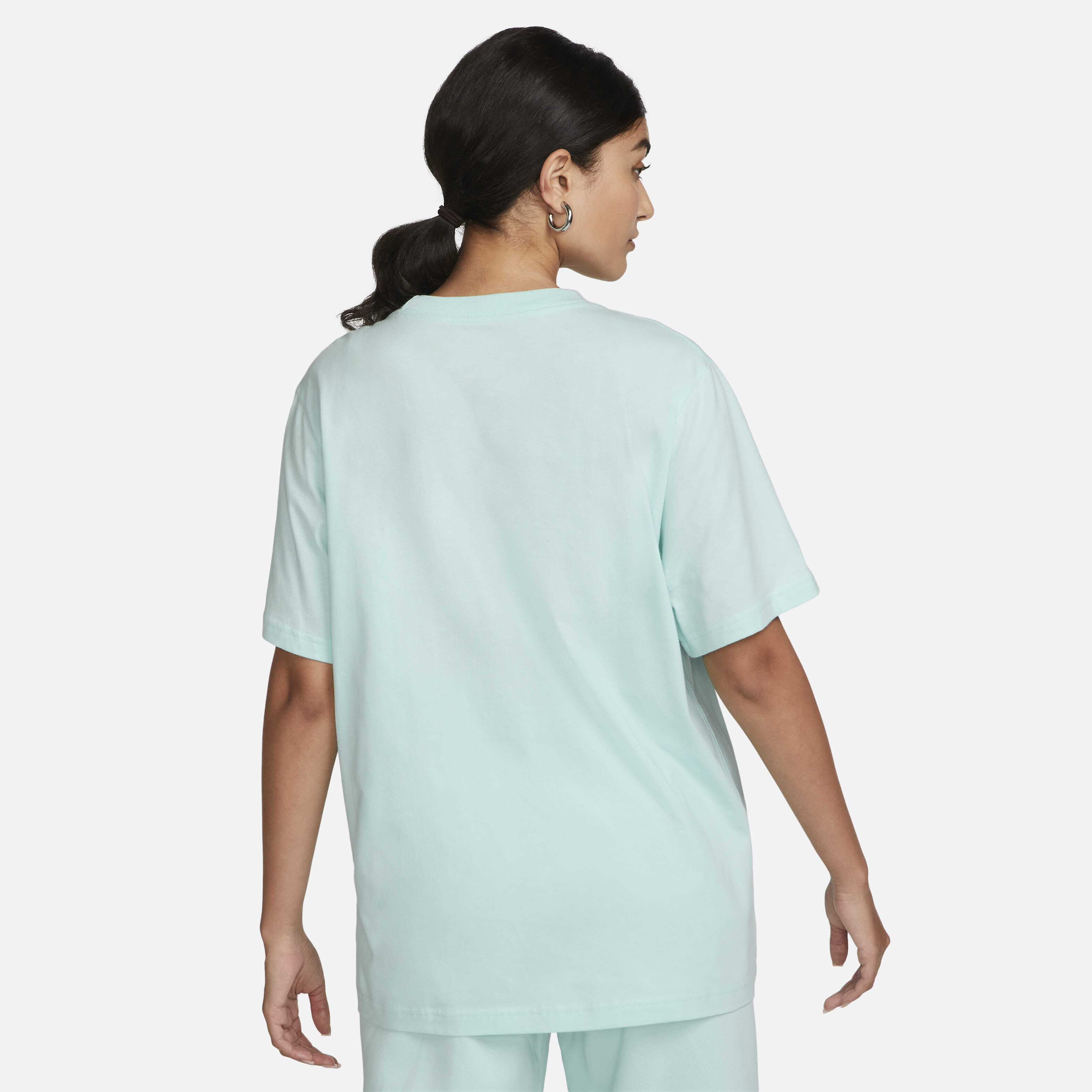 Nike Sportswear Essential image number 1