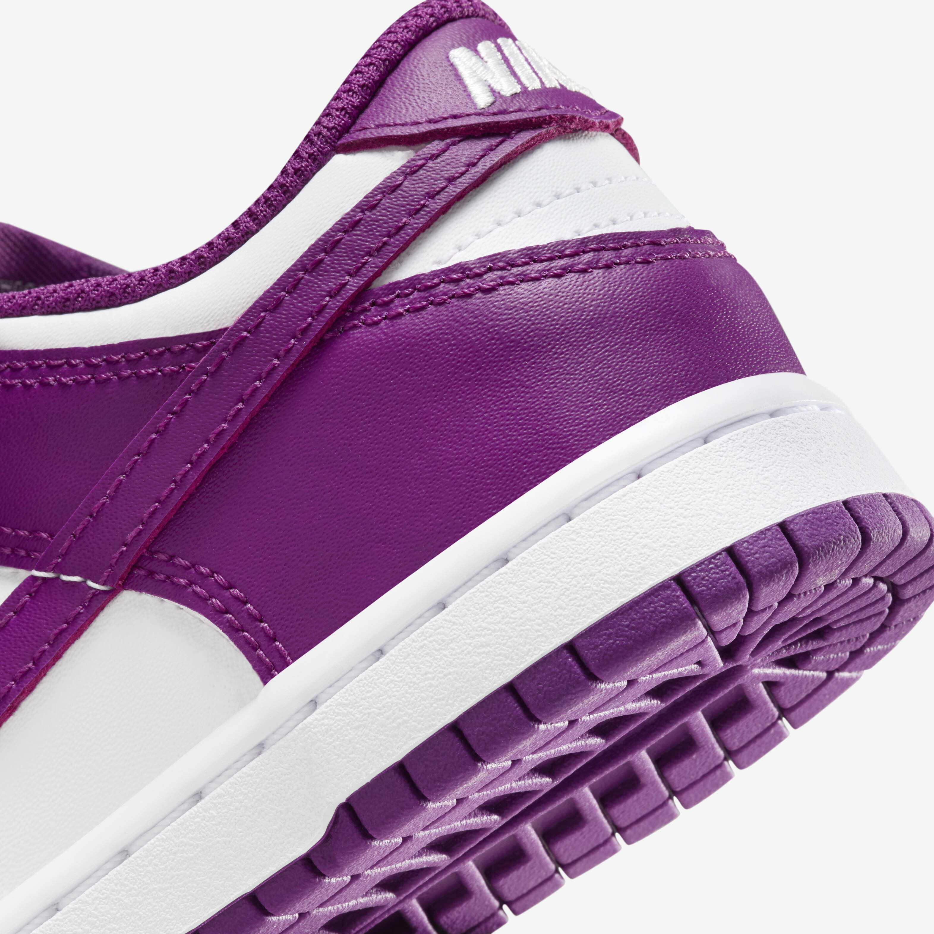 Nike Dunk Low image number 7