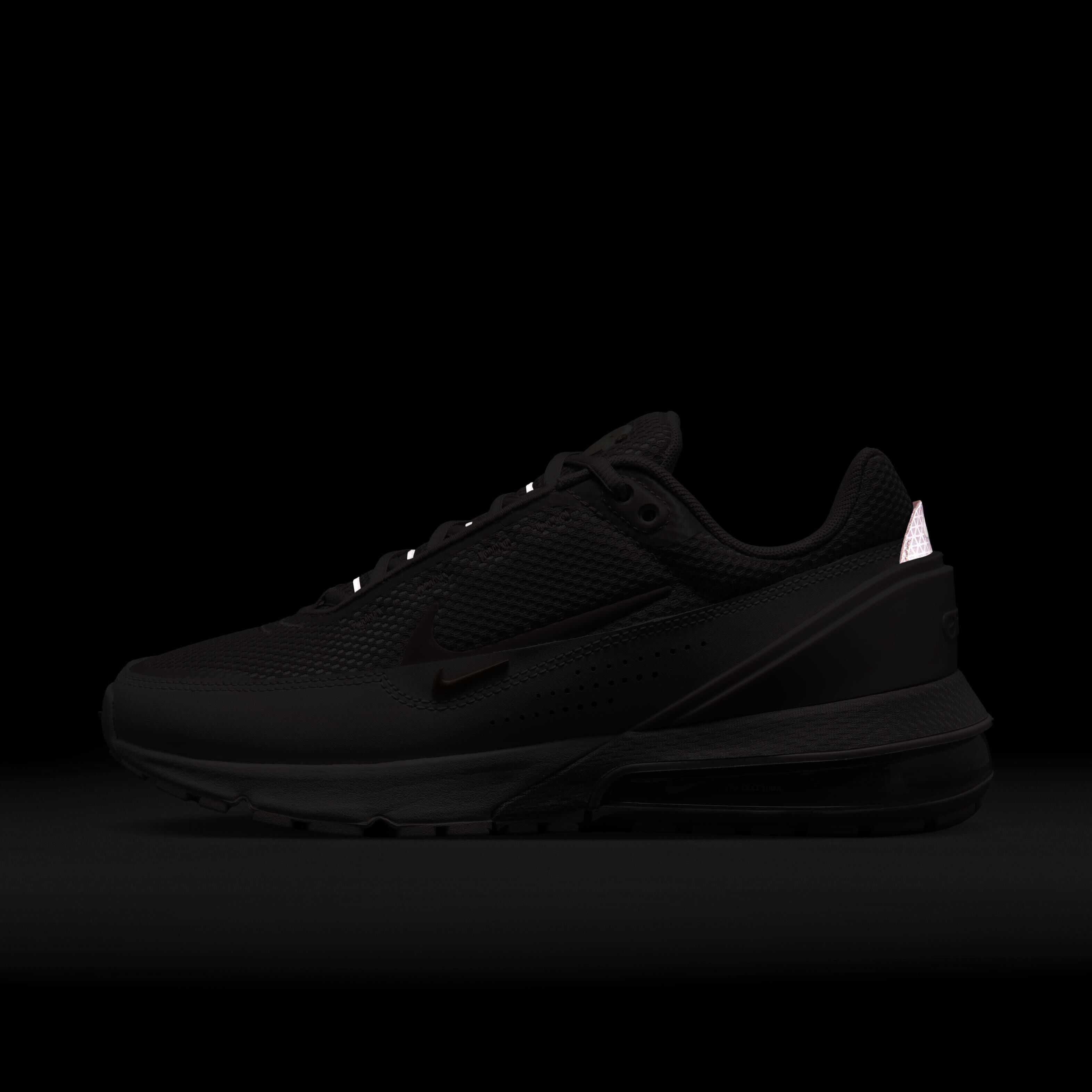 Nike women's air max motion 2 shoes - sail/black/platinum clearance