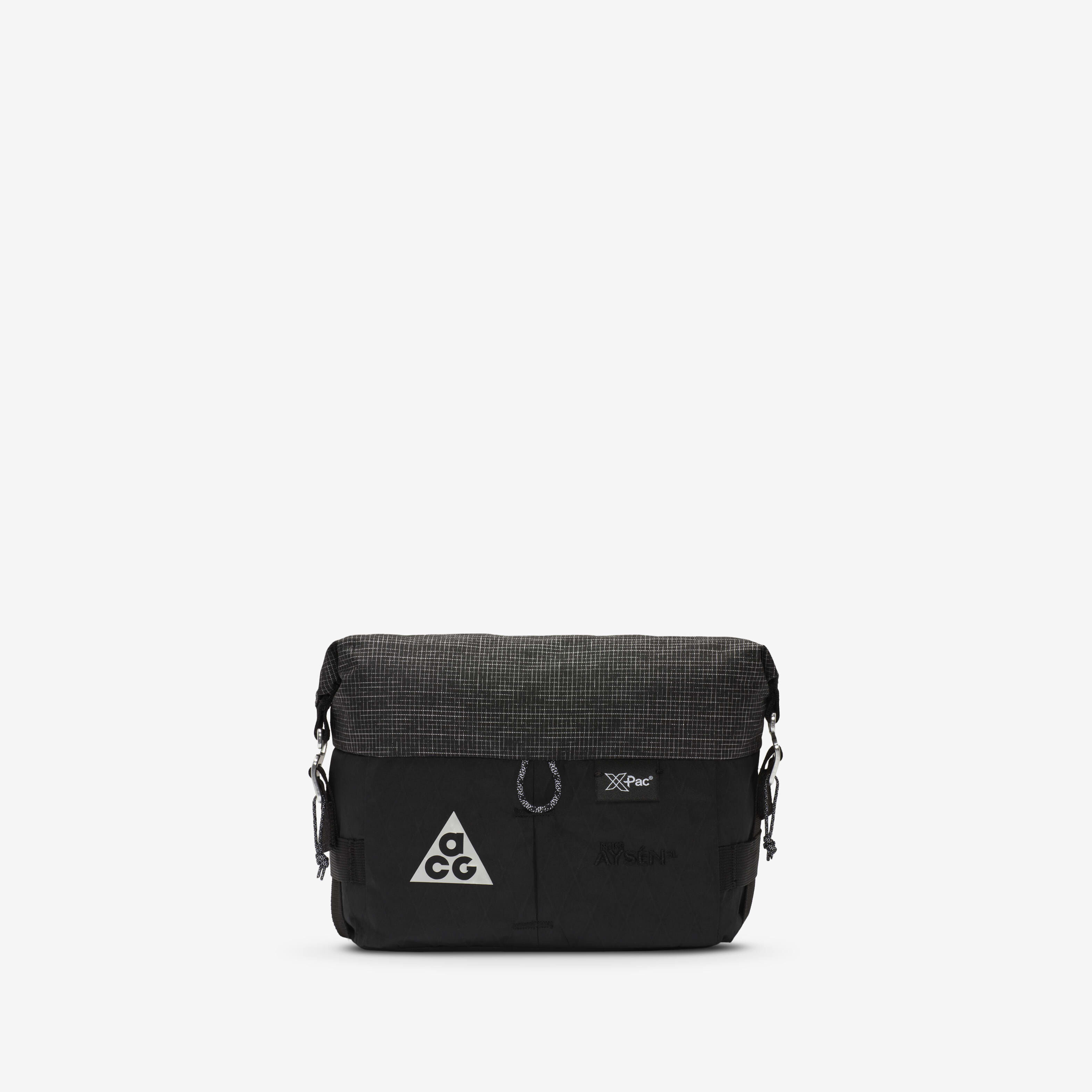 Buy Nike ACG Aysén Hip Pack (3L) - Black/Black/Metallic