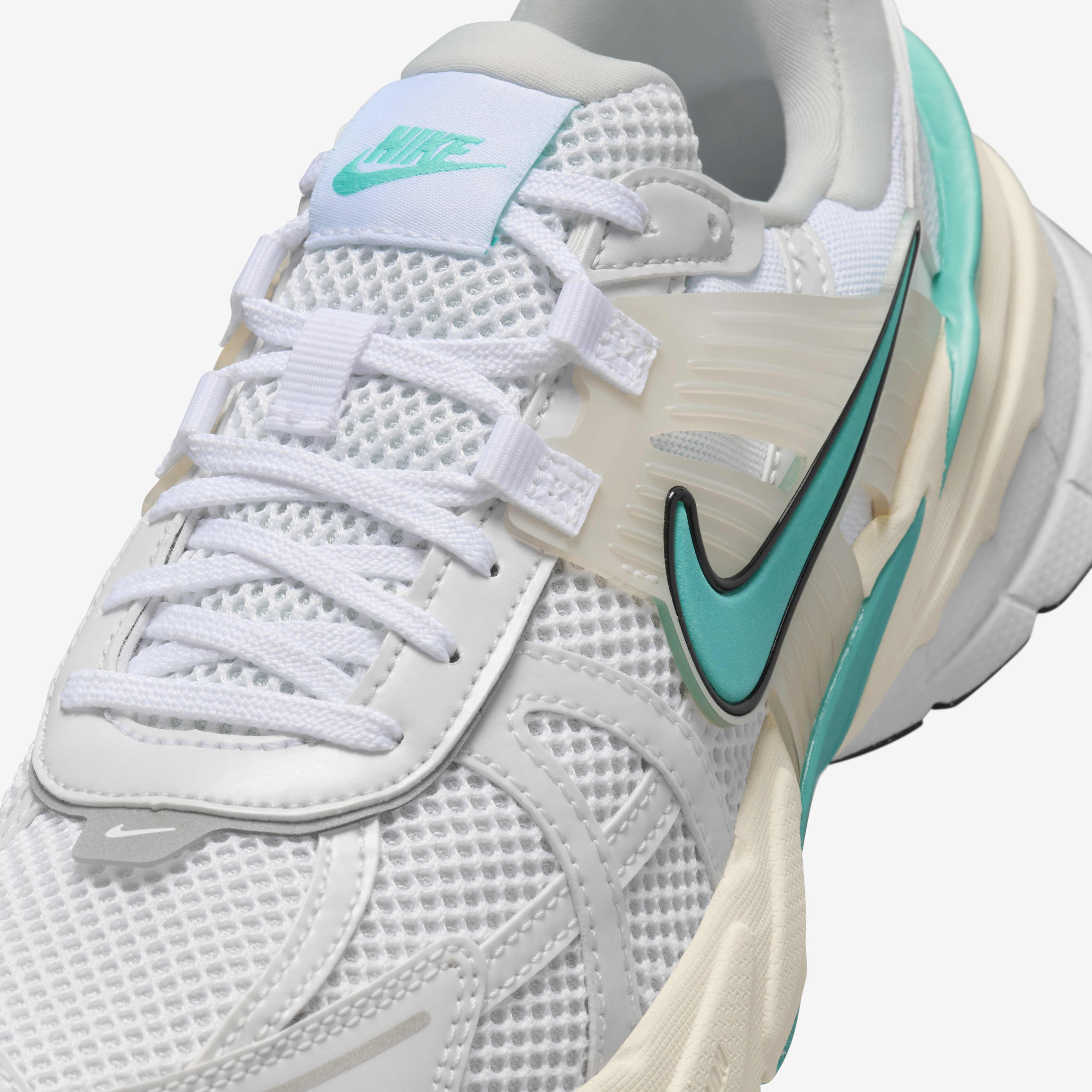 Buy Nike V2K Run Women s Shoes Nike Saudi Official